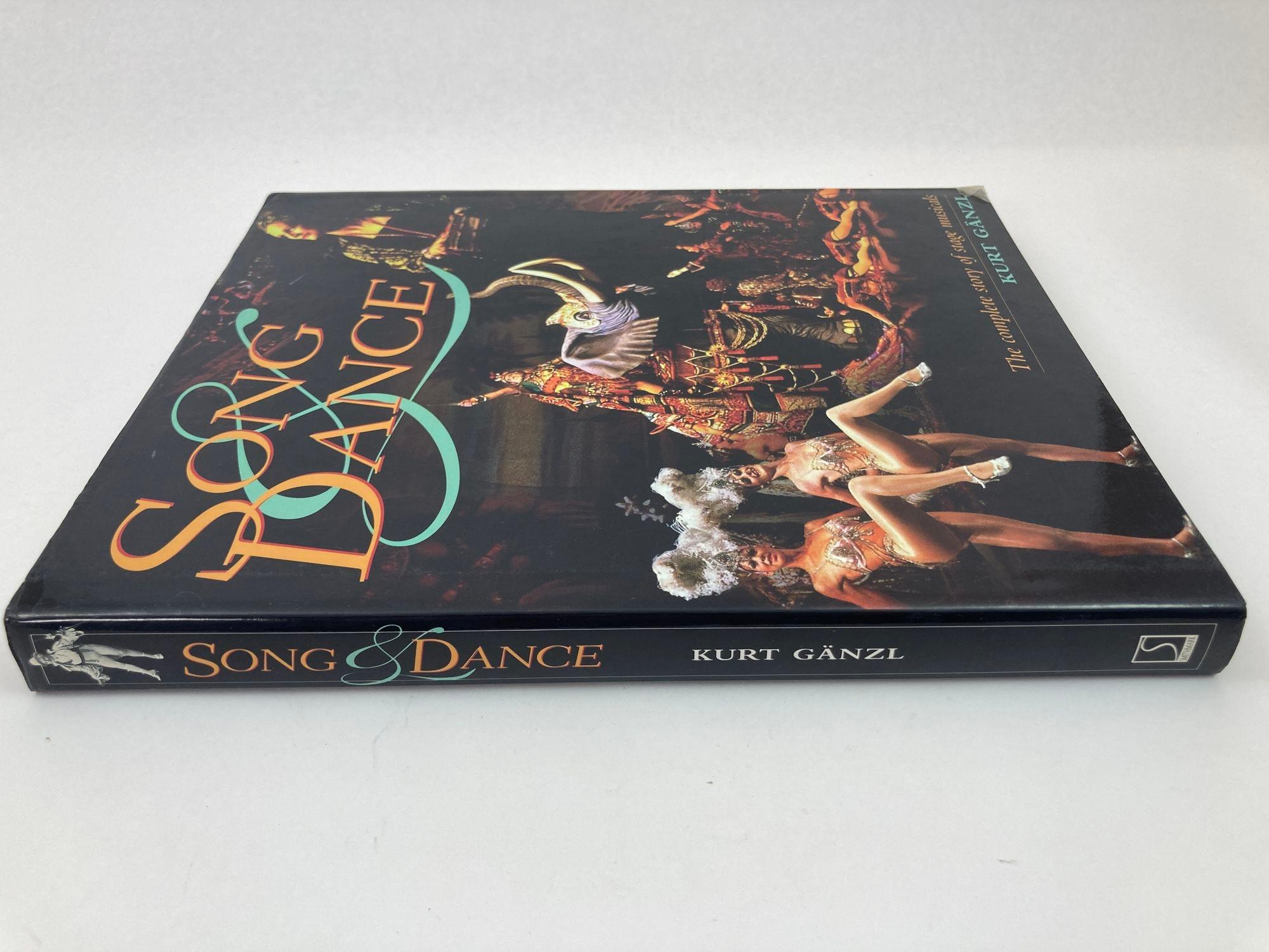Hollywood Regency Song & Dance The Complete Story of Stage Musicals Kurt Ganzl livre à couverture rigide en vente