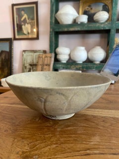 Song dinasty period earthenware bowl