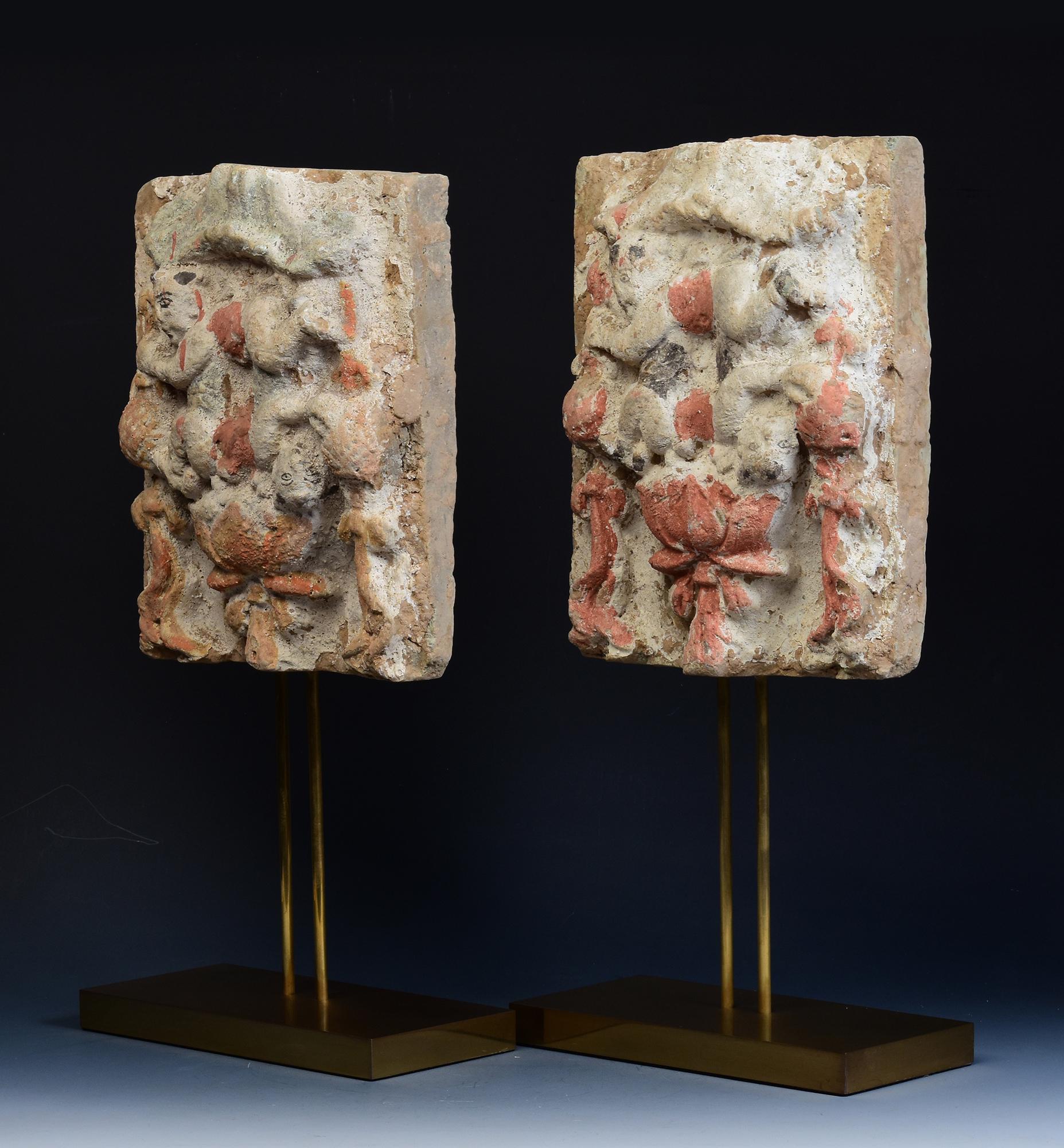 Song Dynasty, A Pair of Antique Chinese Painted Pottery Panel with Figures For Sale 8