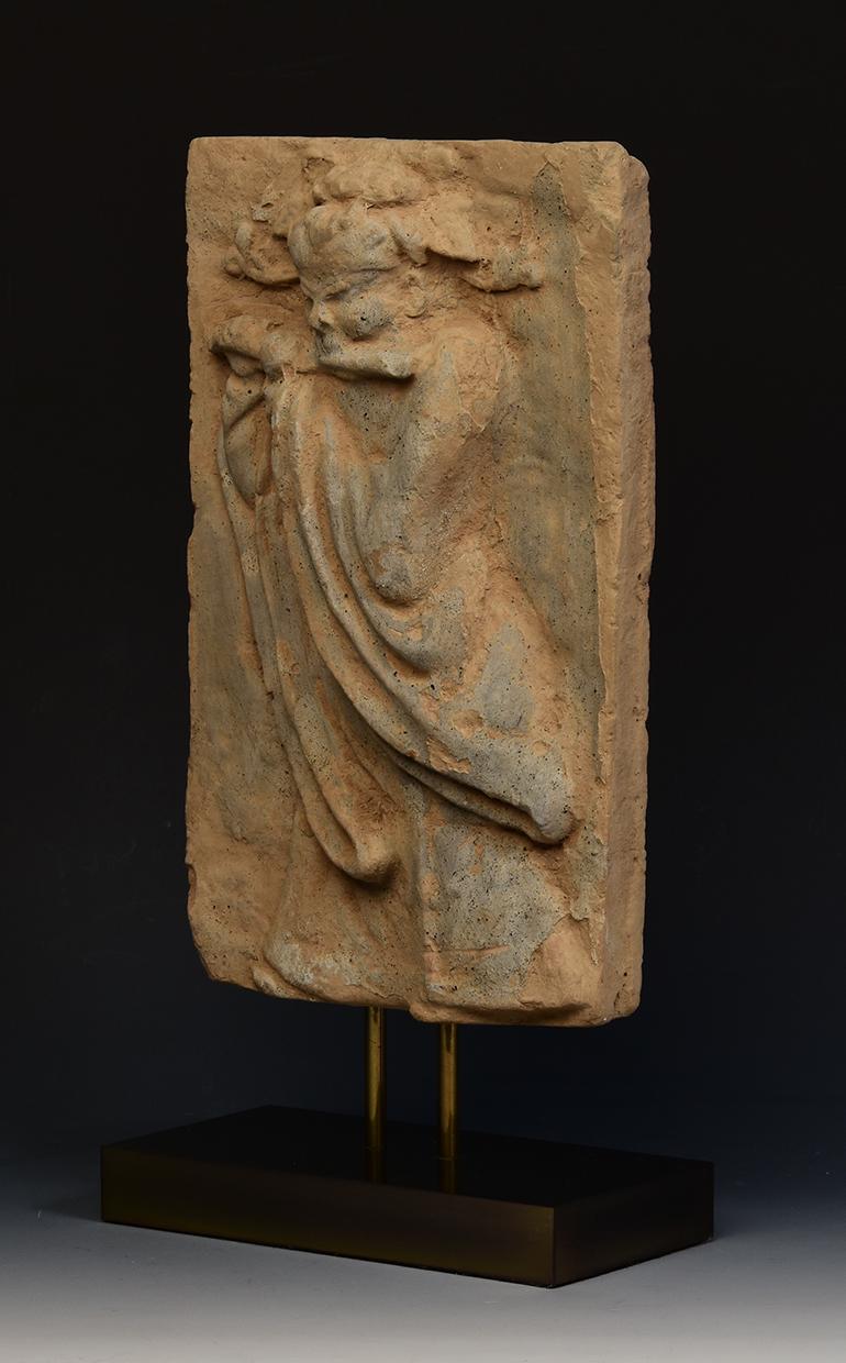 Song Dynasty, Antique Chinese Pottery Brick Tile with Musician Flute Player (Töpferwaren) im Angebot