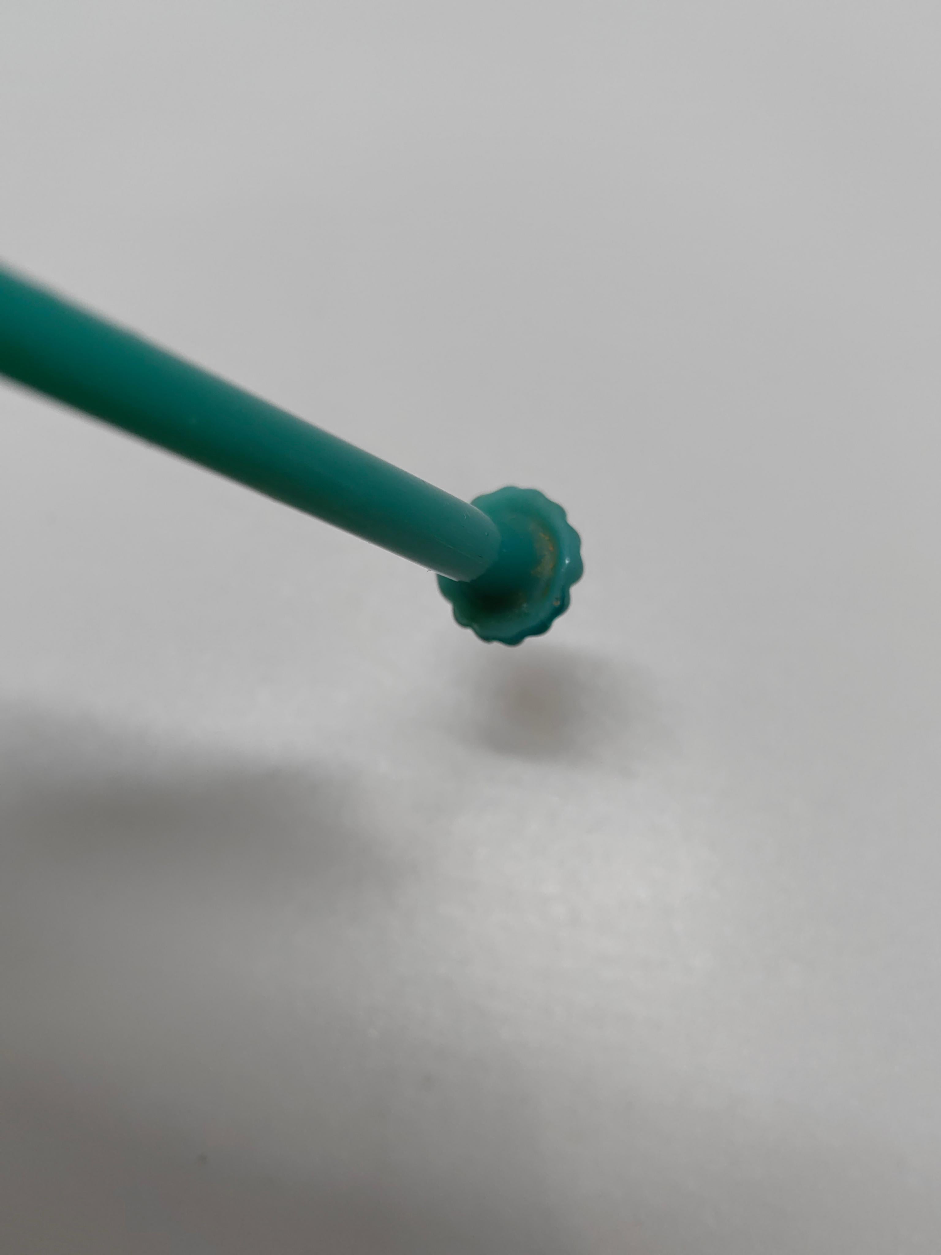 Song Dynasty Cyan Glazed Long Hairpin In Good Condition For Sale In PUTNEY, NSW