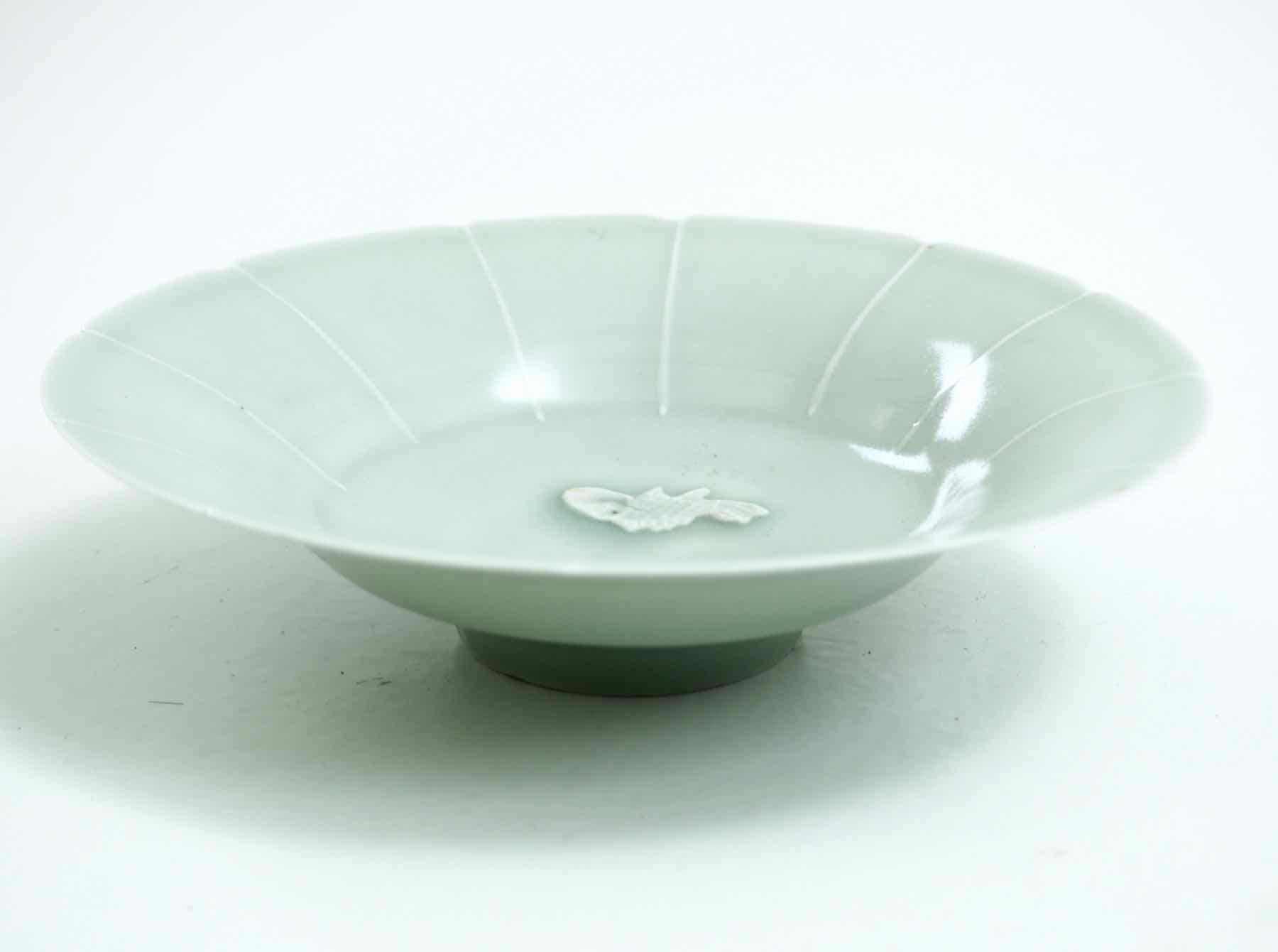 Song dynasty plate
Measures: Height 4, diameter 17 cm
Height 1.5, diameter 6.7 in.