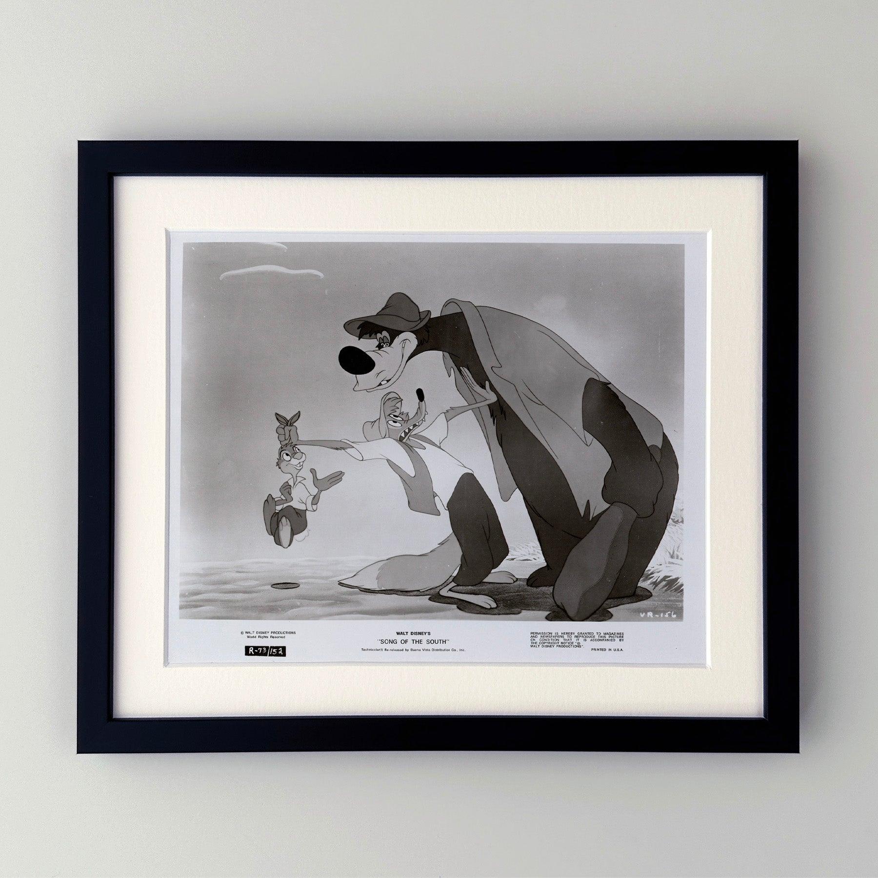 Original 8x10 inches Press Publicity Still for Song of the South (1946) starring James Baskett, Ruth Warrick and Bobby Driscoll and directed by Harve Foster and Wilfred Jackson.

Publicity (film/production) stills were created to help studios