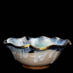 Song period, corolla-shaped cup blue with kintsugi
