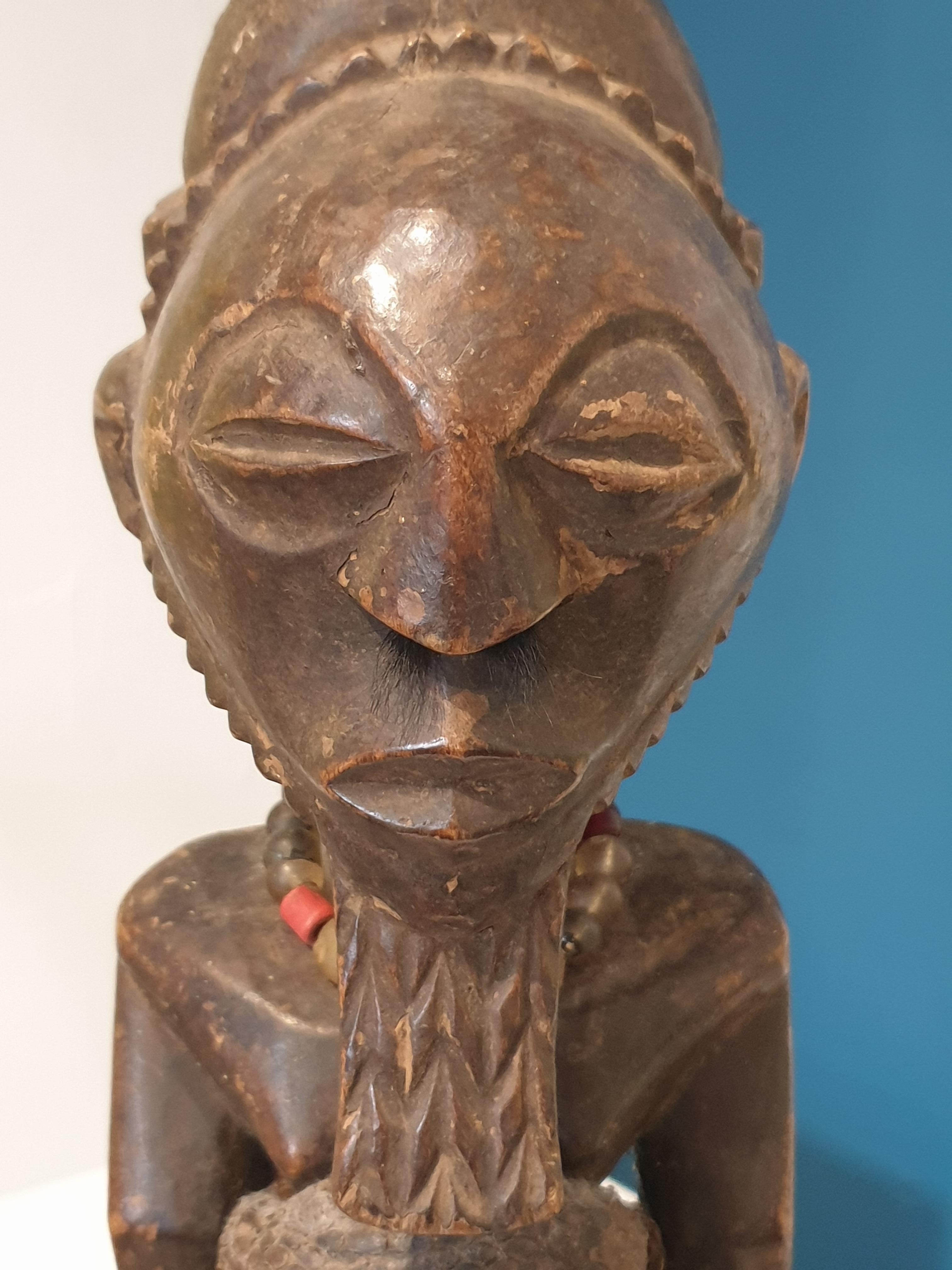 Statue Songye, Republic of Congo, Misangu Glass Beads & Chiefly Raffia Skirt  For Sale 11