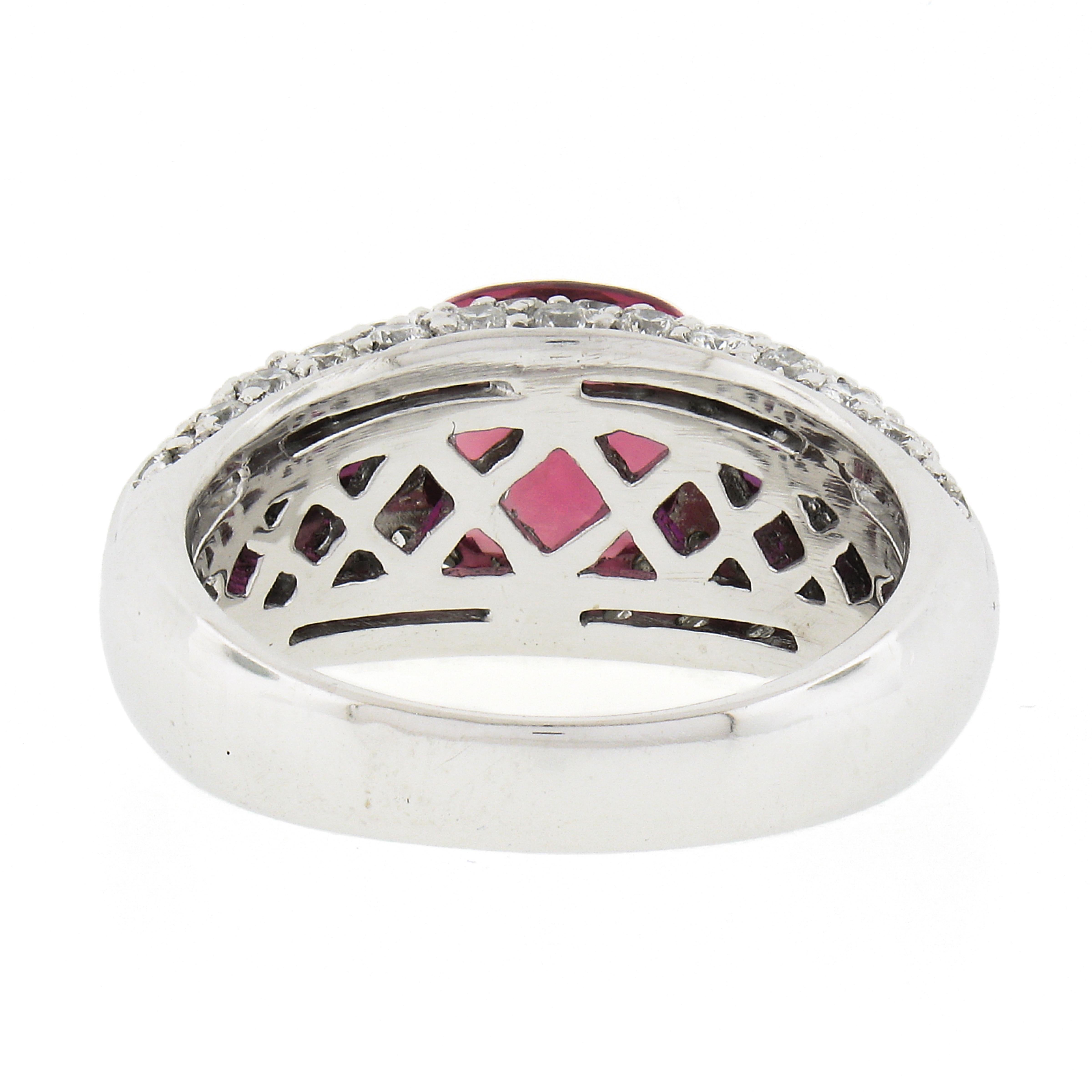 Sonia B. Bague à anneau solitaire en or 18 carats avec tourmaline rose coussin et diamants en vente 2
