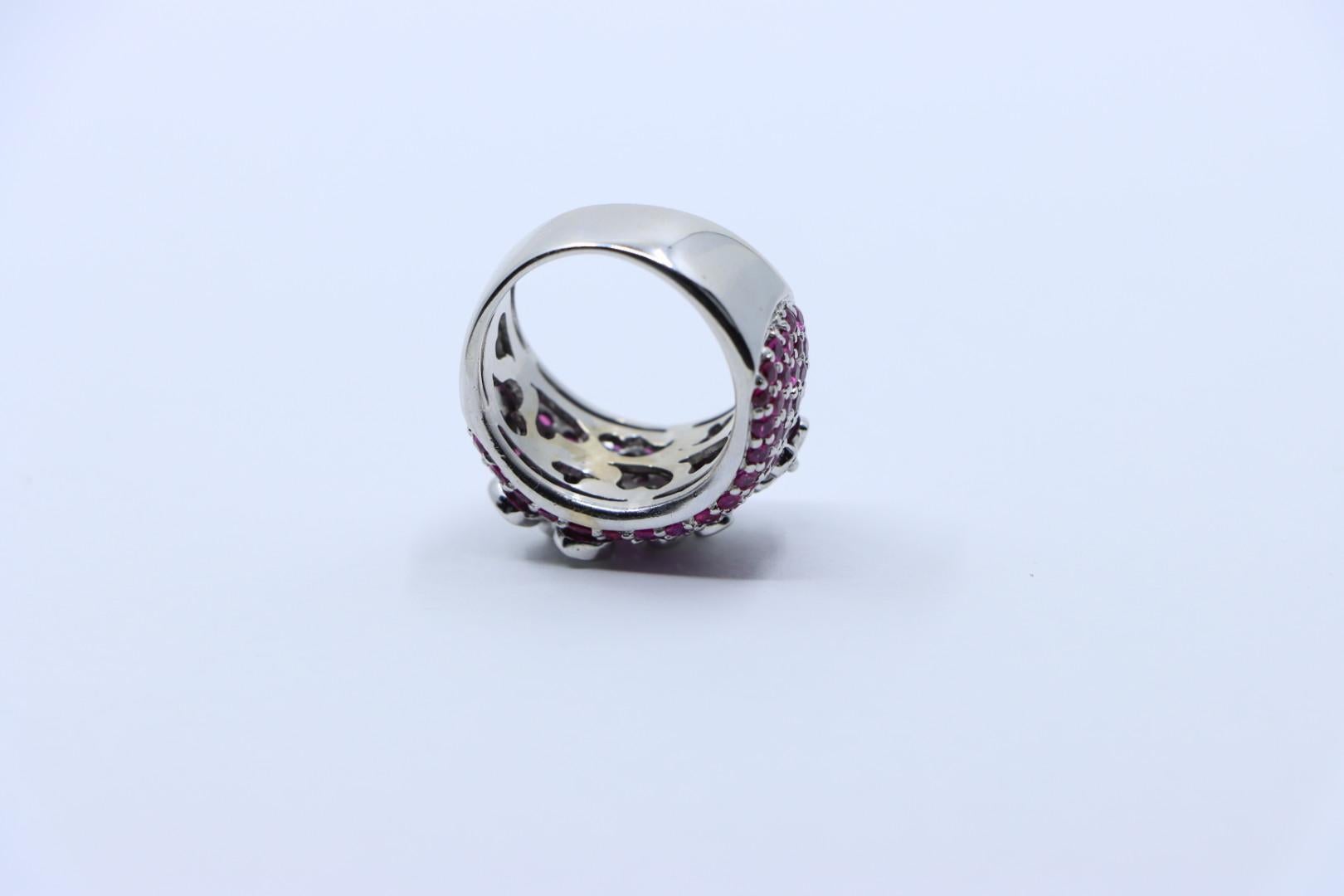 Sonia B. 18 Karat Weißgold Rubin Diamant Vierblatt Kleeblatt Kleeblatt-Ring 6
