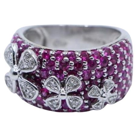 Sonia B. 18K White Gold Ruby Diamond Four Leaf Clover Ring For Sale