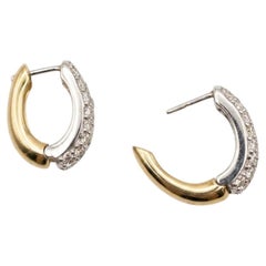 Sonia B – 2-Karat-Diamant-Ohrringe im J-Hoop-Huggie-Stil aus zweifarbigem 18-karätigem Gold