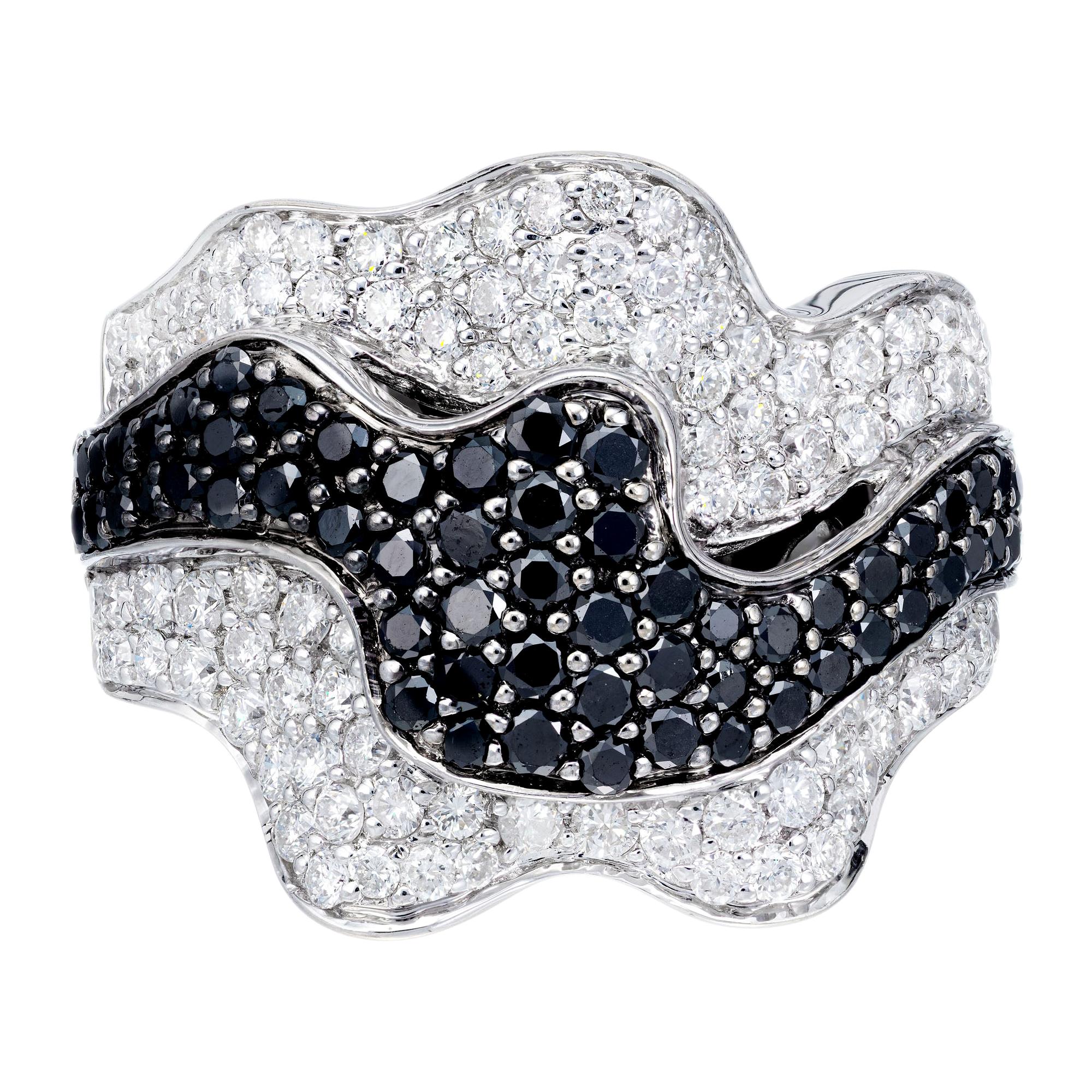 Sonia B 2.00 Carat Black Diamond White Gold Ribbon Design Cocktail Ring For Sale