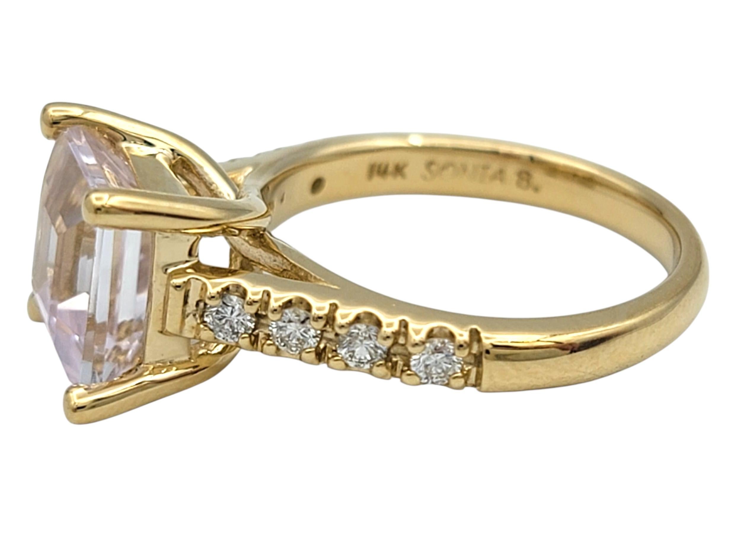 Sonia B. Bague solitaire en Kunzite taillée en Asscher et ornée d'un diamant en or 14 carats Bon état - En vente à Scottsdale, AZ