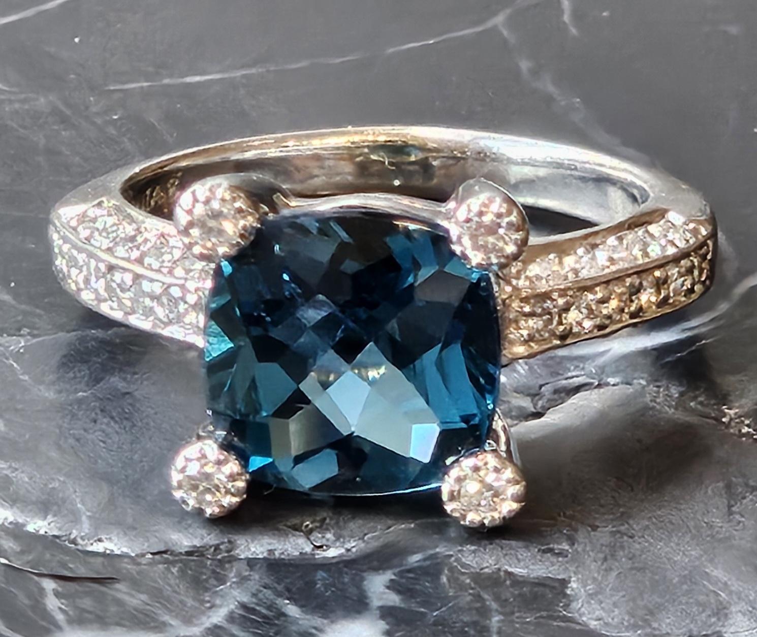 Sonia B. Bitton London Blue Topaz Diamond Ring 14k White Gold Cushion Cut size 8 For Sale 3