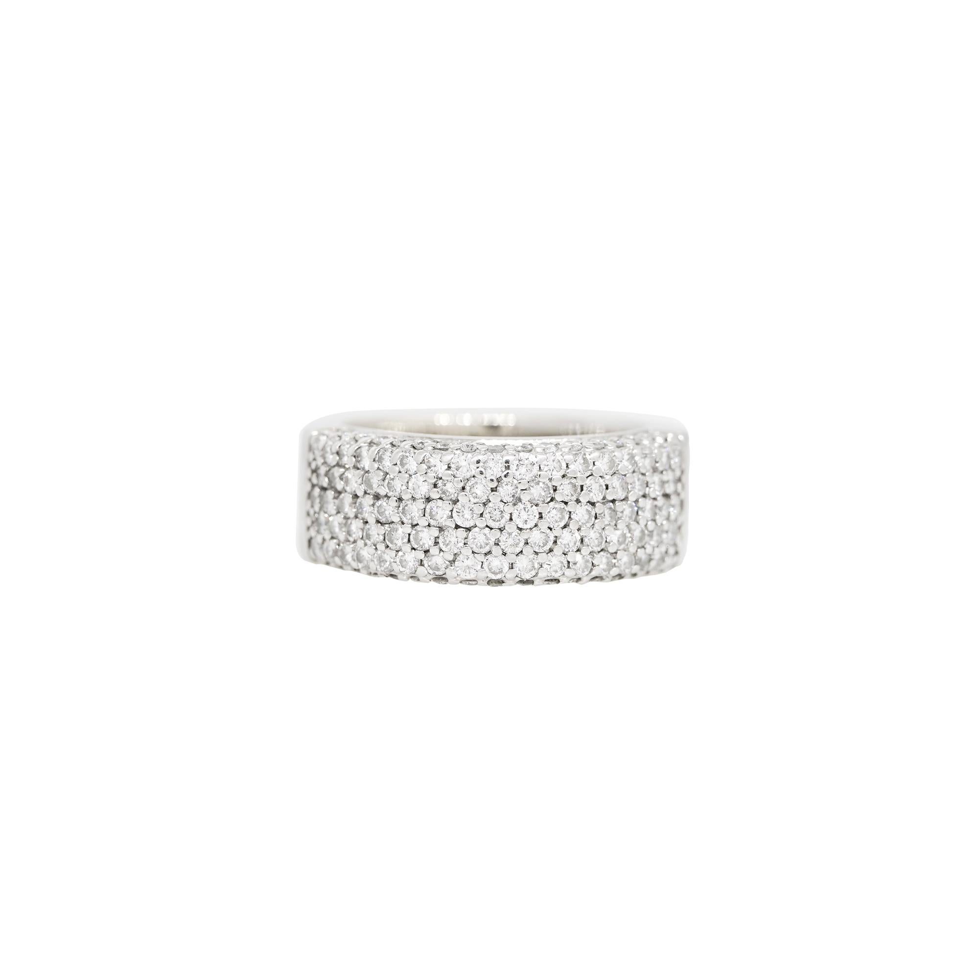 Sonia B. Natural 1.70 Carat Diamond Pave 18-Karat Fashion Ring

This is a super versatile natural diamond, designer, fashion ring. It can be worn alongside other rings for added glamour or make a statement on its own. The diamonds are near-colorless