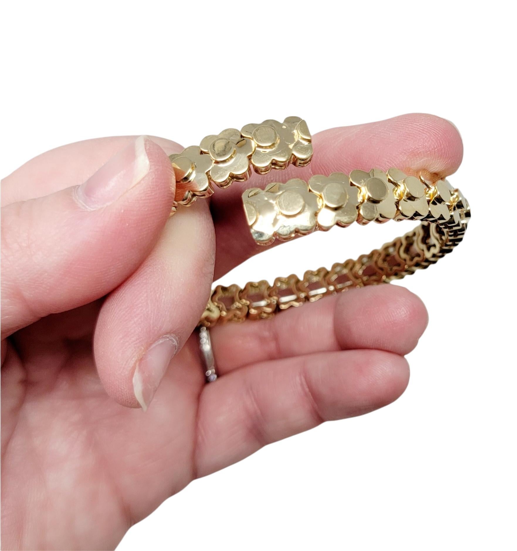 Sonia B. Pave Diamond Floral Motif Flexible Cuff Bracelet 14 Karat Yellow Gold For Sale 1
