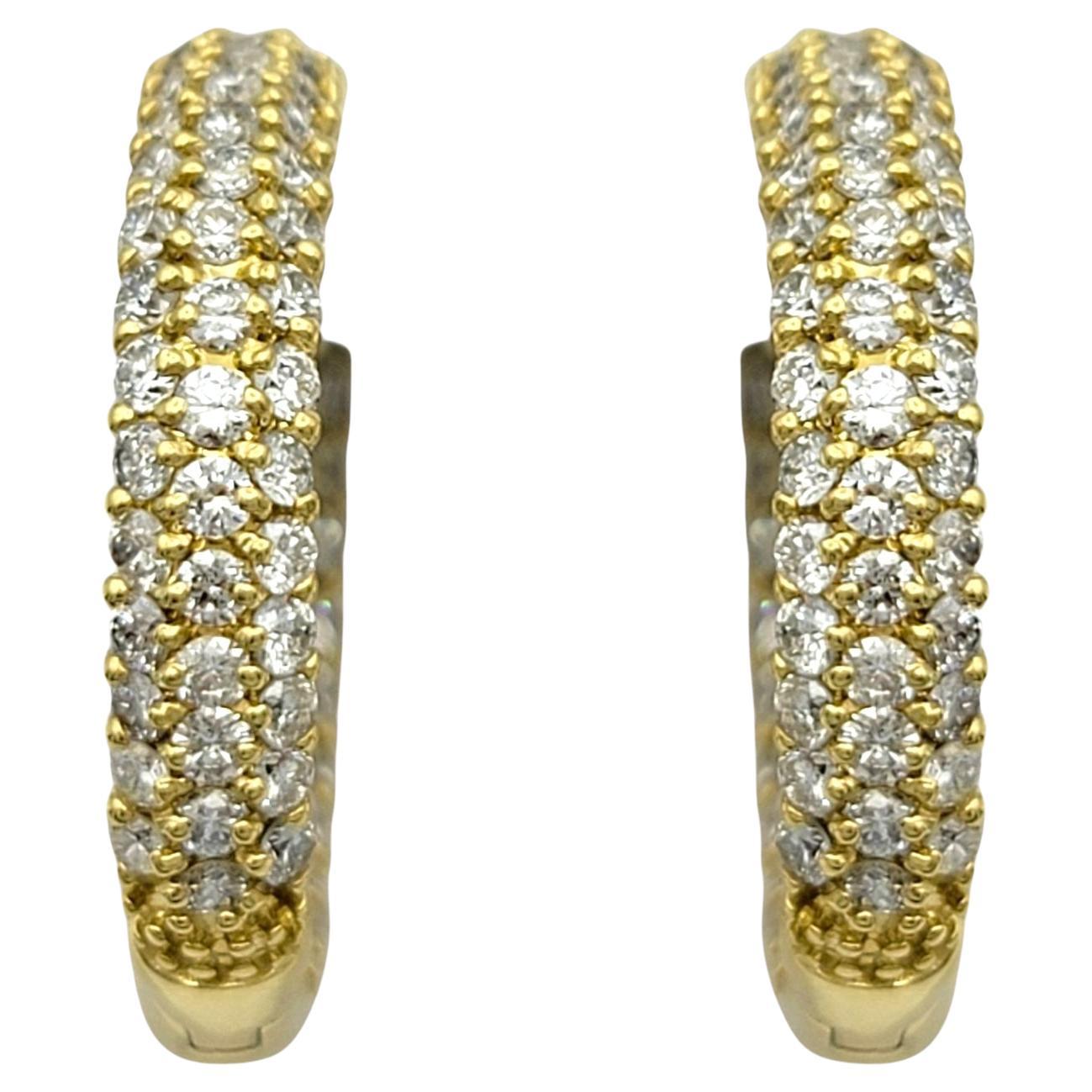 Sonia B. Creolen aus 18 Karat Gelbgold mit Pavé-Diamant innen und außen besetzt im Angebot