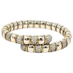 Sonia B. Pulsera Bypass Flexible con Estación de Diamantes Pave Oro de 14 Kilates Dos Tonos