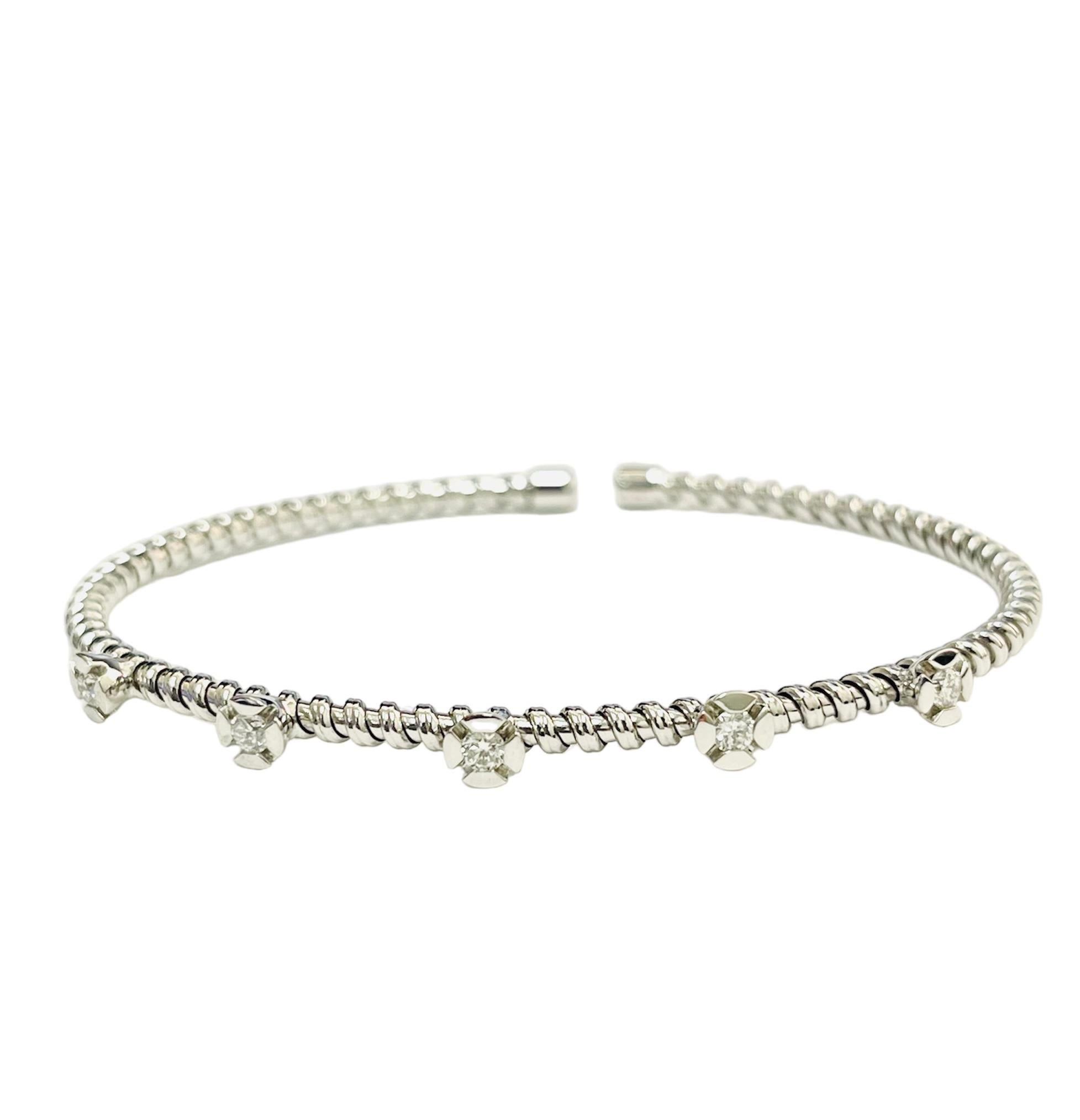 Contemporain Sonia Bitton Bracelet jonc en or jaune 14 carats avec diamants 0,25 carat en vente