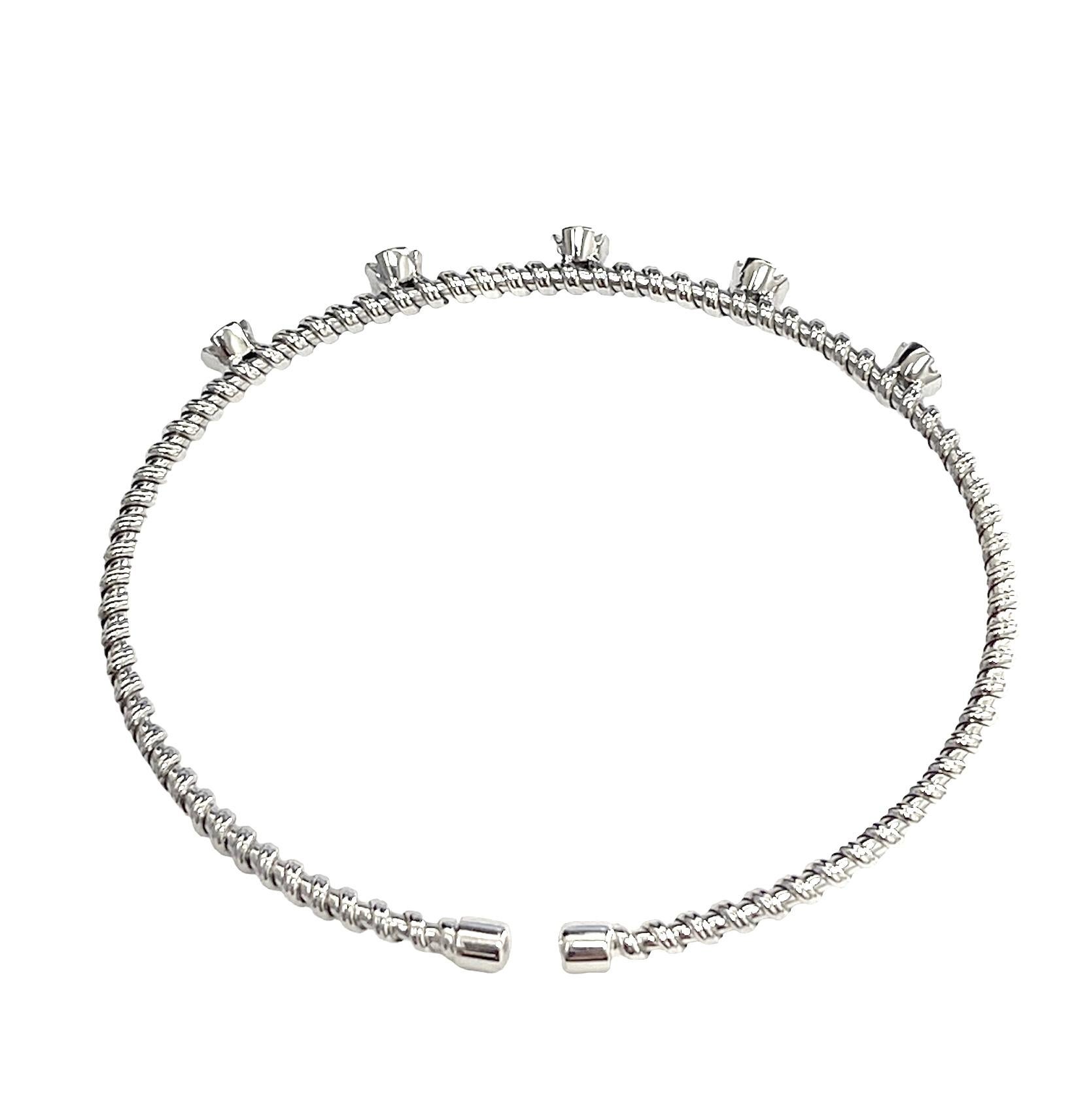 Taille ronde Sonia Bitton Bracelet jonc en or jaune 14 carats avec diamants 0,25 carat en vente