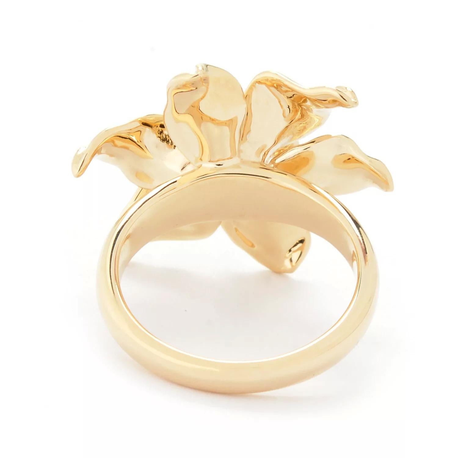Contemporain Sonia Bitton, bague fleur en or jaune 14 carats et diamants en vente