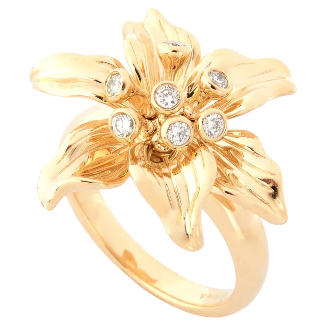 Sonia Bitton, bague fleur en or jaune 14 carats et diamants en vente