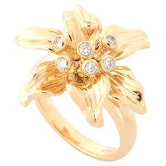 Sonia Bitton, bague fleur en or jaune 14 carats et diamants