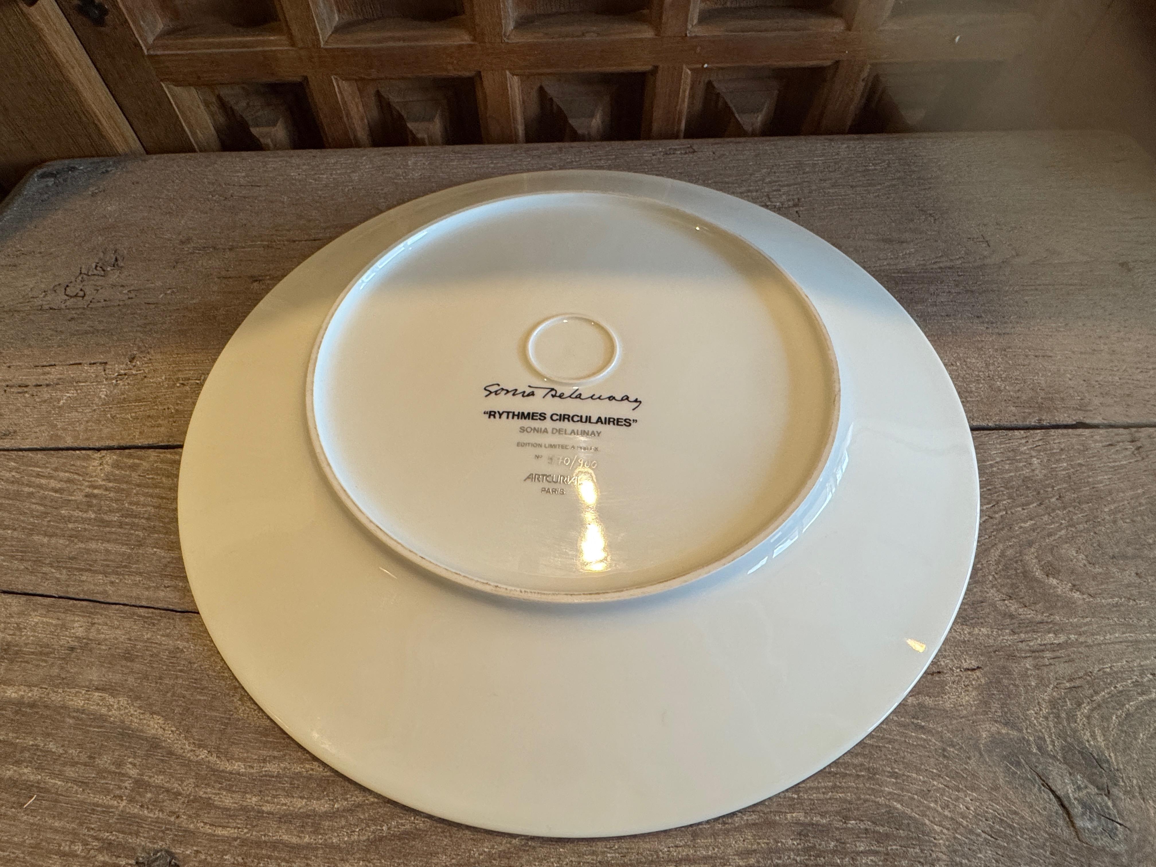 Sonia Delaunay pour Artcurial, Rythmes circulaires, assiette en porcelaine en vente 2
