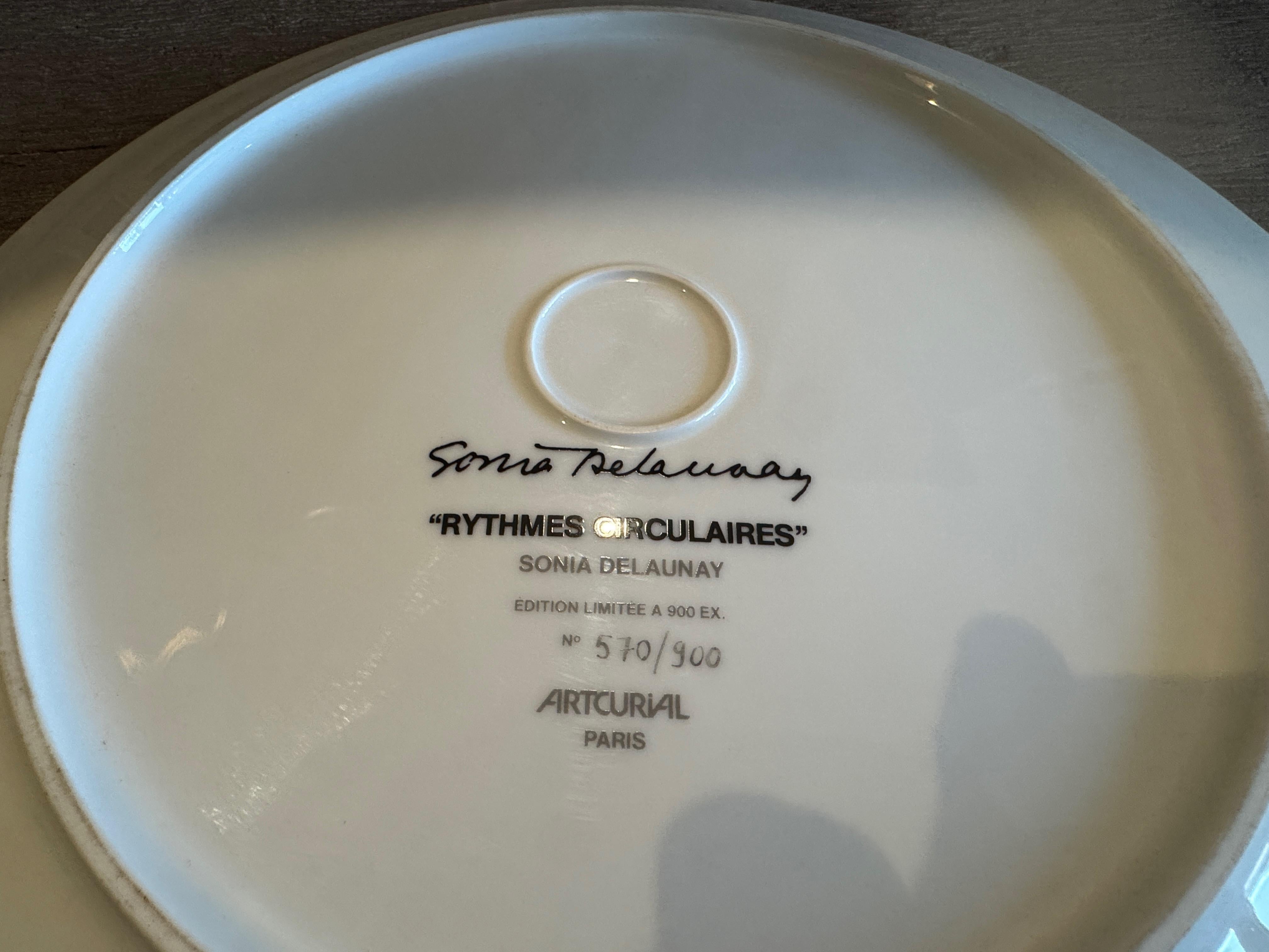 Sonia Delaunay pour Artcurial, Rythmes circulaires, assiette en porcelaine en vente 3