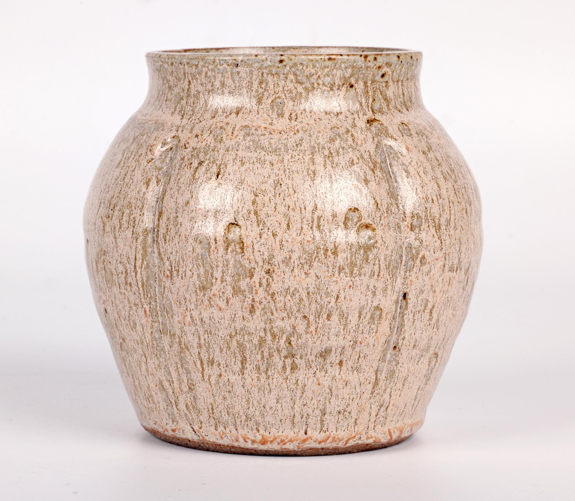 Sonia Lewis Studio Pottery Oatmeal Glazed Vase In Good Condition For Sale In Bishop's Stortford, Hertfordshire