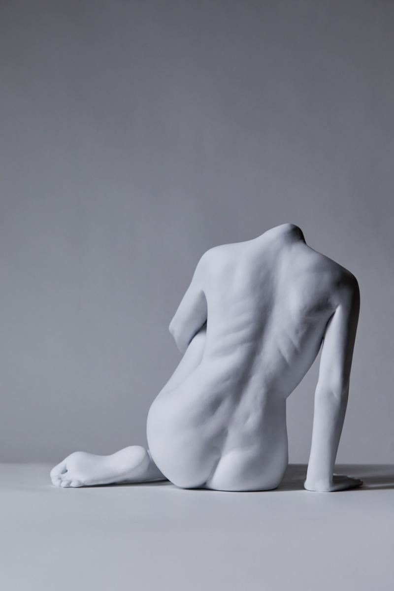 Ophelia (white) - Sculpture by Sonia Pacheco