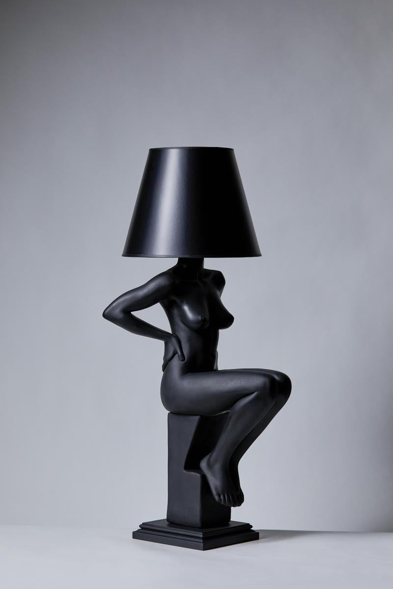 Ziya (black) - Sculpture by Sonia Pacheco