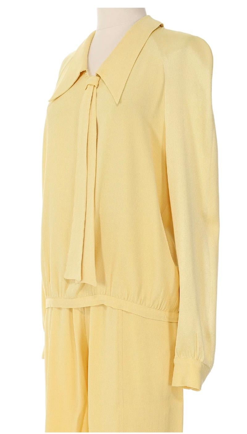 Sonia Rykiel 1980er Jahre Anzug aus gelbem Krepp im Zustand „Hervorragend“ im Angebot in New York, NY