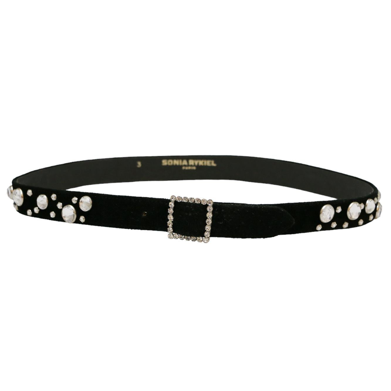 Beautiful SONIA RYKIEL black suede belt with rhinestones
Condition: good
Made in France
Material: suede, rhinestones
Color : black
Size: 75 / 3
Dimensions: three holes, first hole 72 cm, last hole 77 cm
Hardware: silver
Details: good condition, as