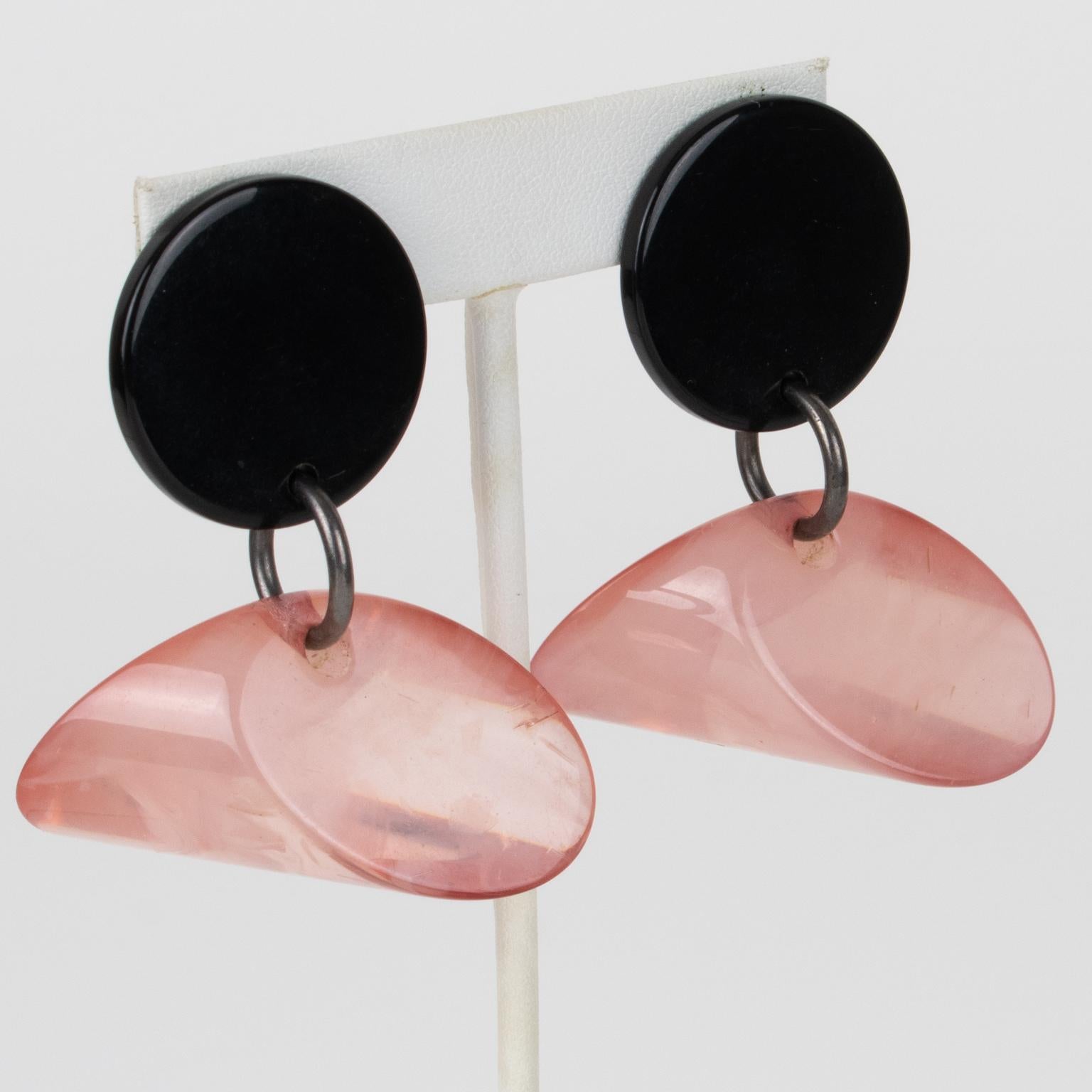 Modern Sonia Rykiel Geometric Dangle Clip Earrings Black and Pink Resin For Sale