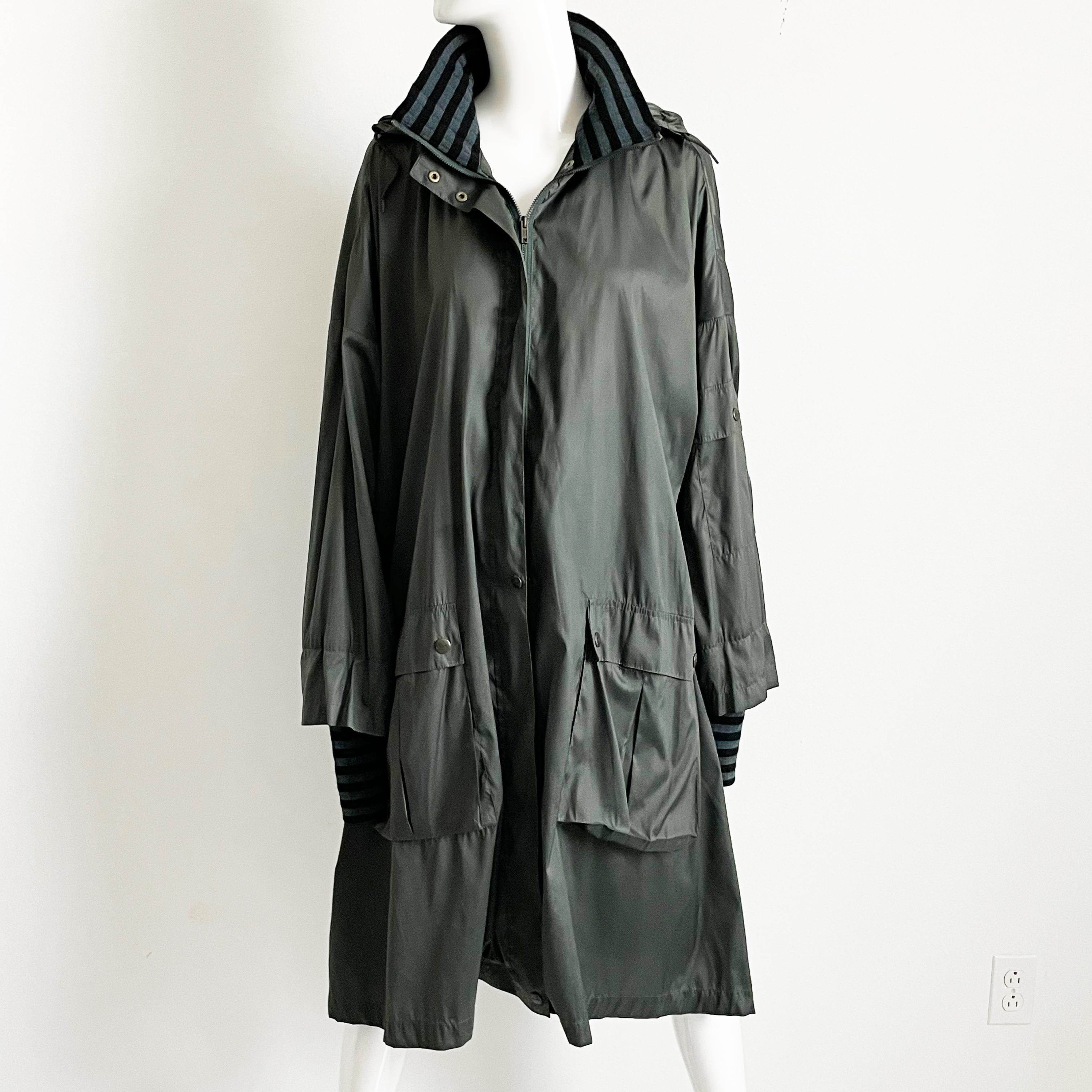 Manteau de pluie à capuche, col et manches en laine rayé Sonia Rykiel, années 1990 en vente 8