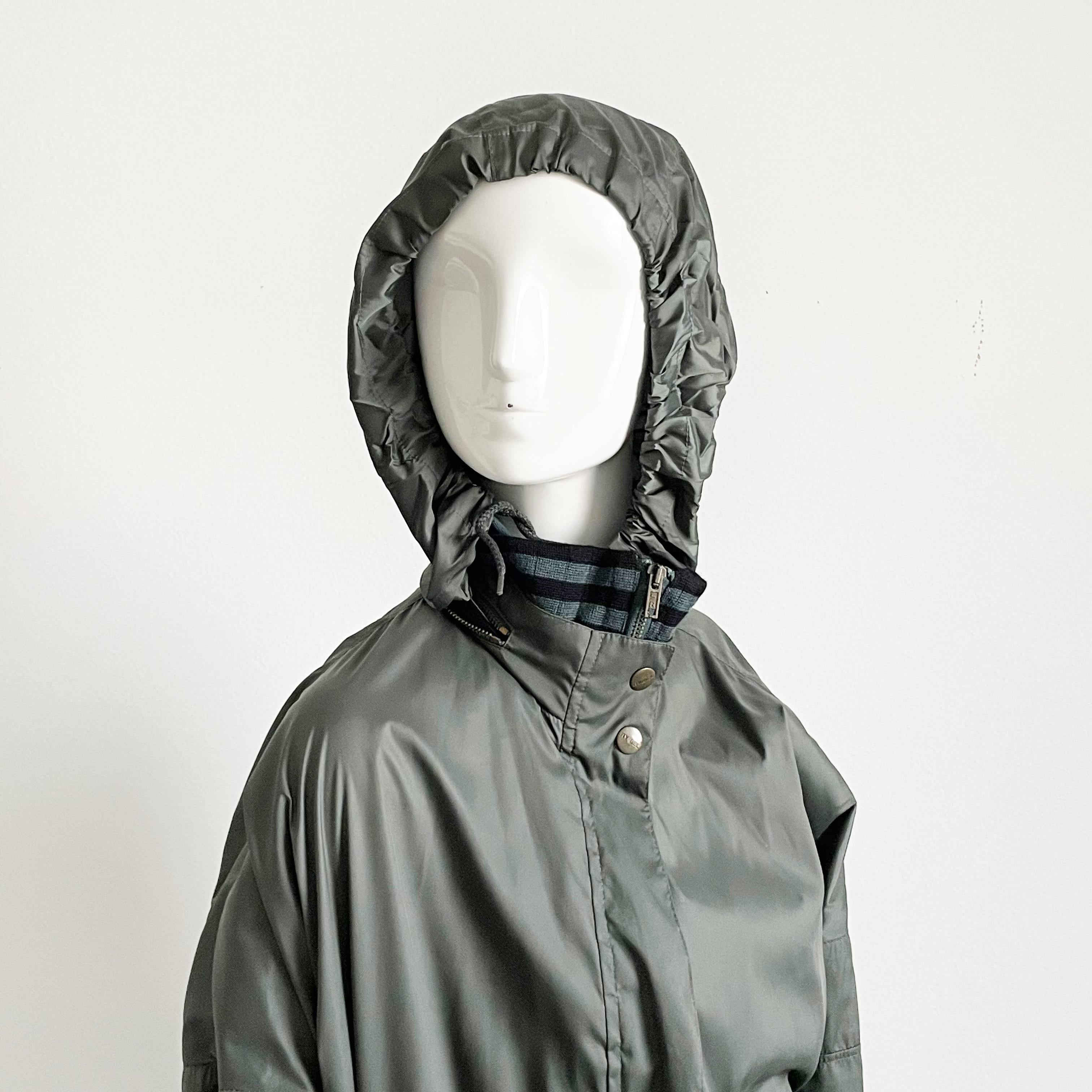 Manteau de pluie à capuche, col et manches en laine rayé Sonia Rykiel, années 1990 en vente 6