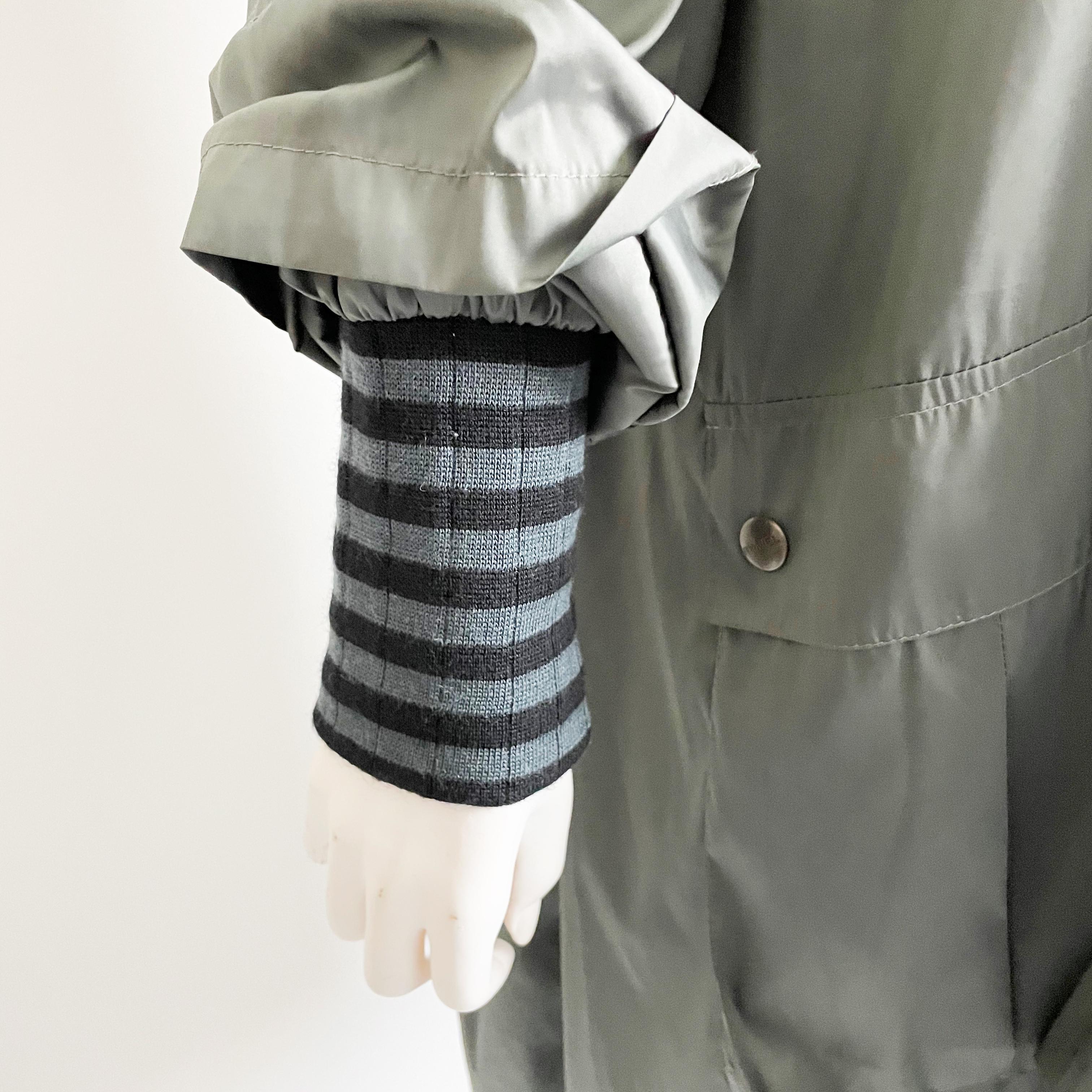 Manteau de pluie à capuche, col et manches en laine rayé Sonia Rykiel, années 1990 en vente 9