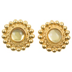 Pendientes de clip joya Sonia Rykiel con cabujones de resina amarilla