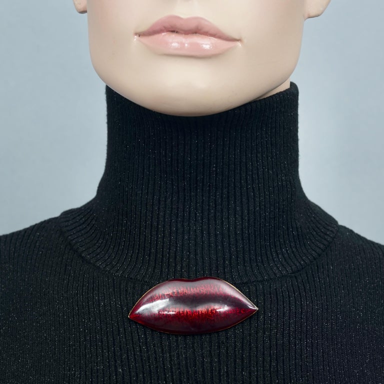 SONIA RYKIEL “Kiss Me” Sultry Red Lips Brooch For Sale at 1stDibs | sonia  rykiel logo, sonia sultry, broche sonia rykiel