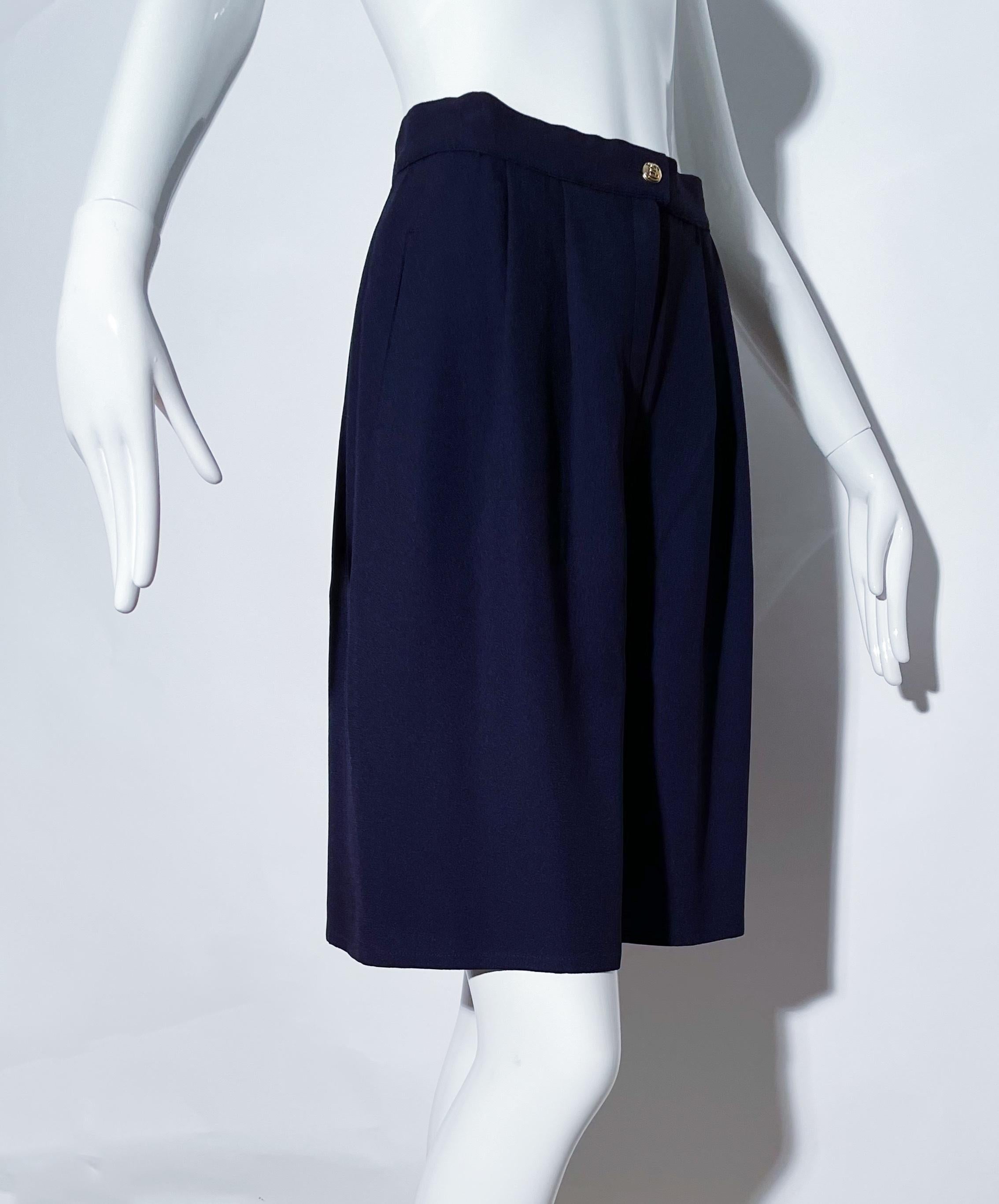 Sonia Rykiel Navy Bermuda Shorts  In Excellent Condition For Sale In Waterford, MI