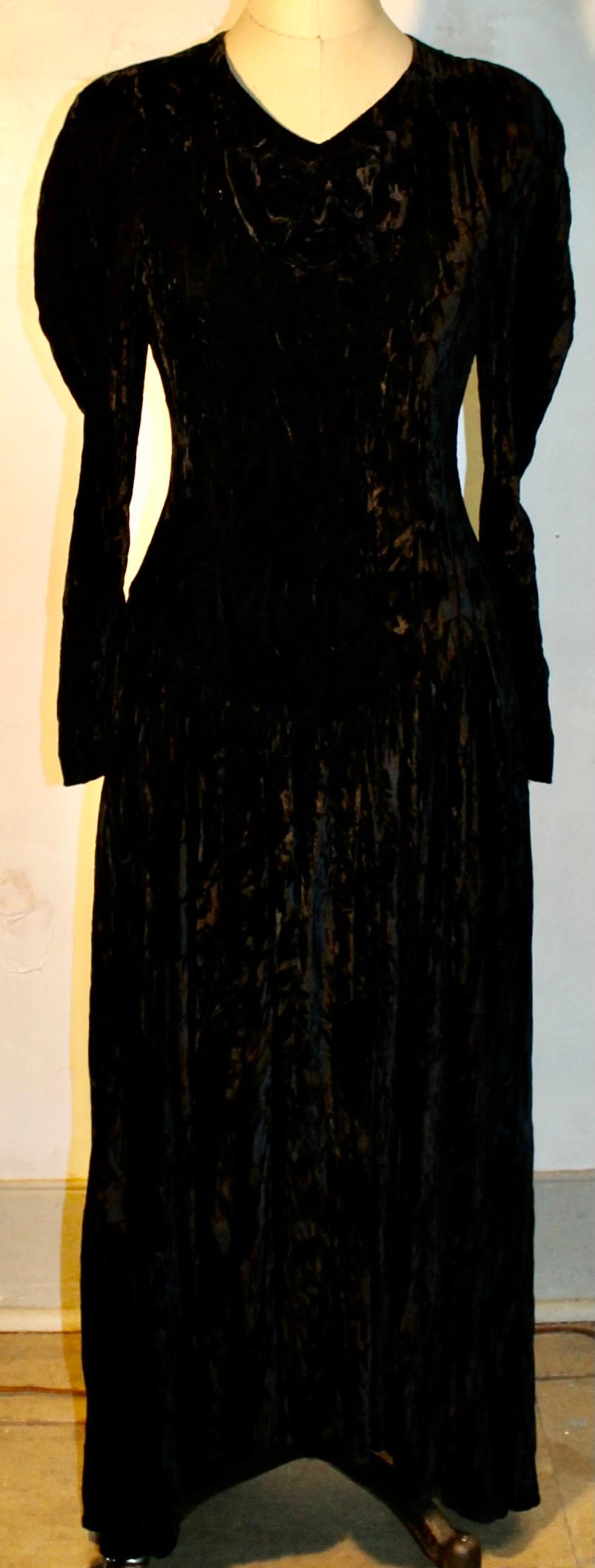 Sonia Rykiel Paris, Crushed Velvet Dress In Good Condition For Sale In Sharon, CT