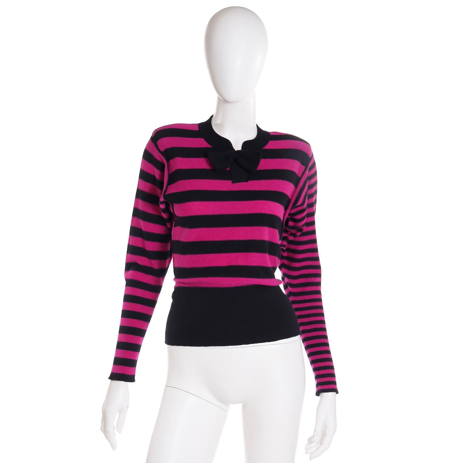 Sonia Rykiel Vintage Pink & Black Wool Bow Sweater Top For Sale 2