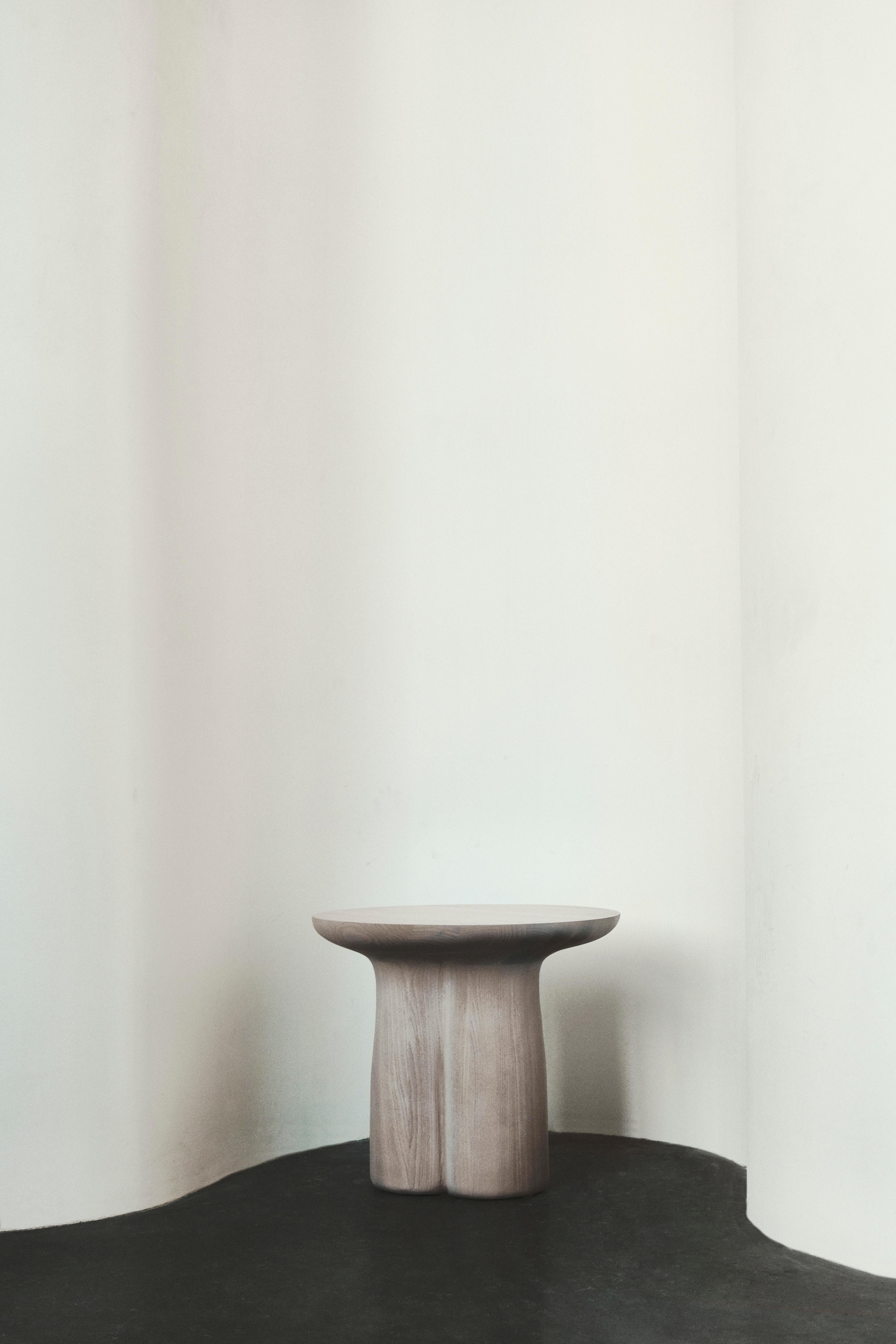 Ukrainien SONIAH Table basse haute en vente