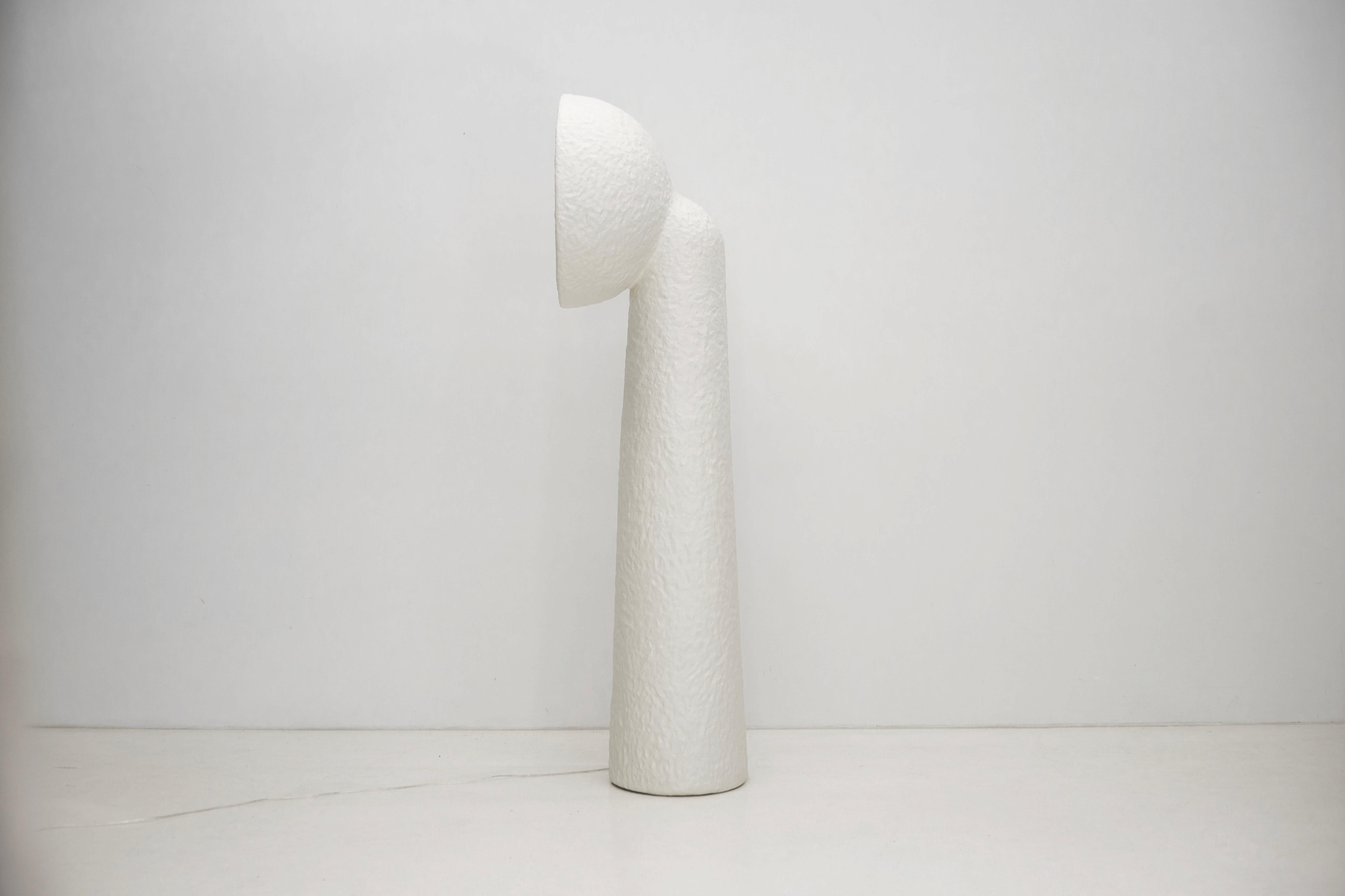 SONIAH Floor Lamp big In New Condition For Sale In Miami, FL