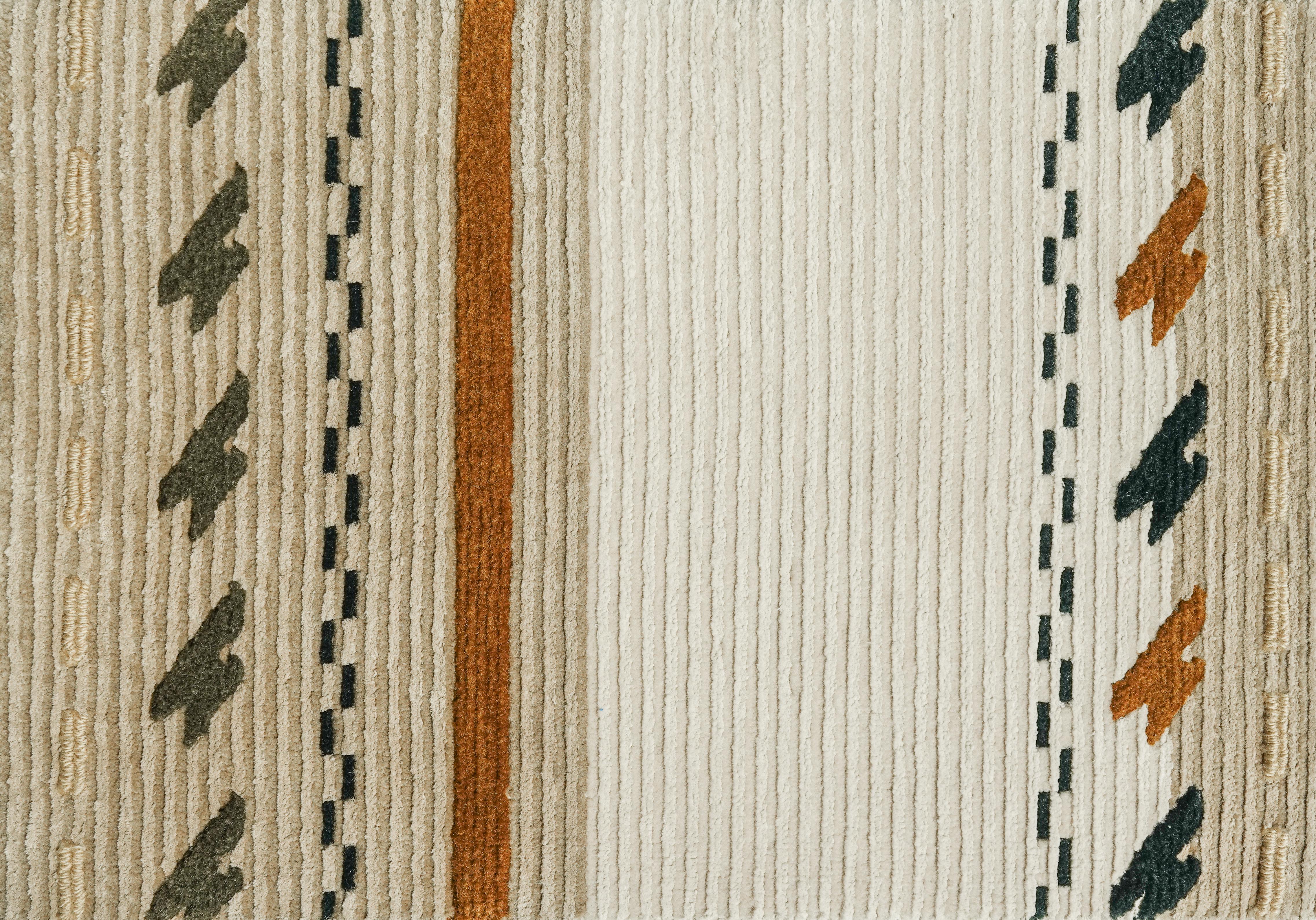 Sonico Tortora - Geometric Contemporary Hand Knotted Wool Bamboo Silk Rug In New Condition For Sale In Seattle, WA