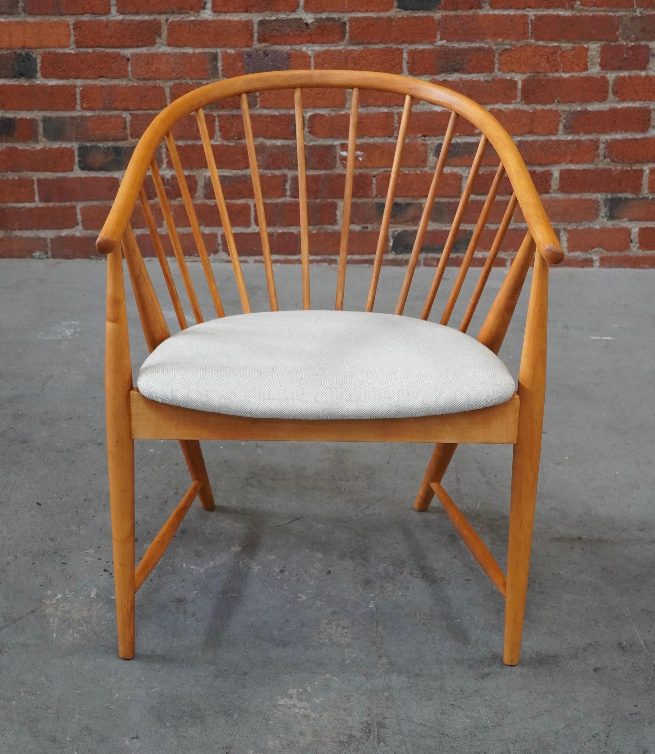 Scandinave moderne Fauteuil en plumes de soleil Sonna Rosen circa 1950, Suède en vente