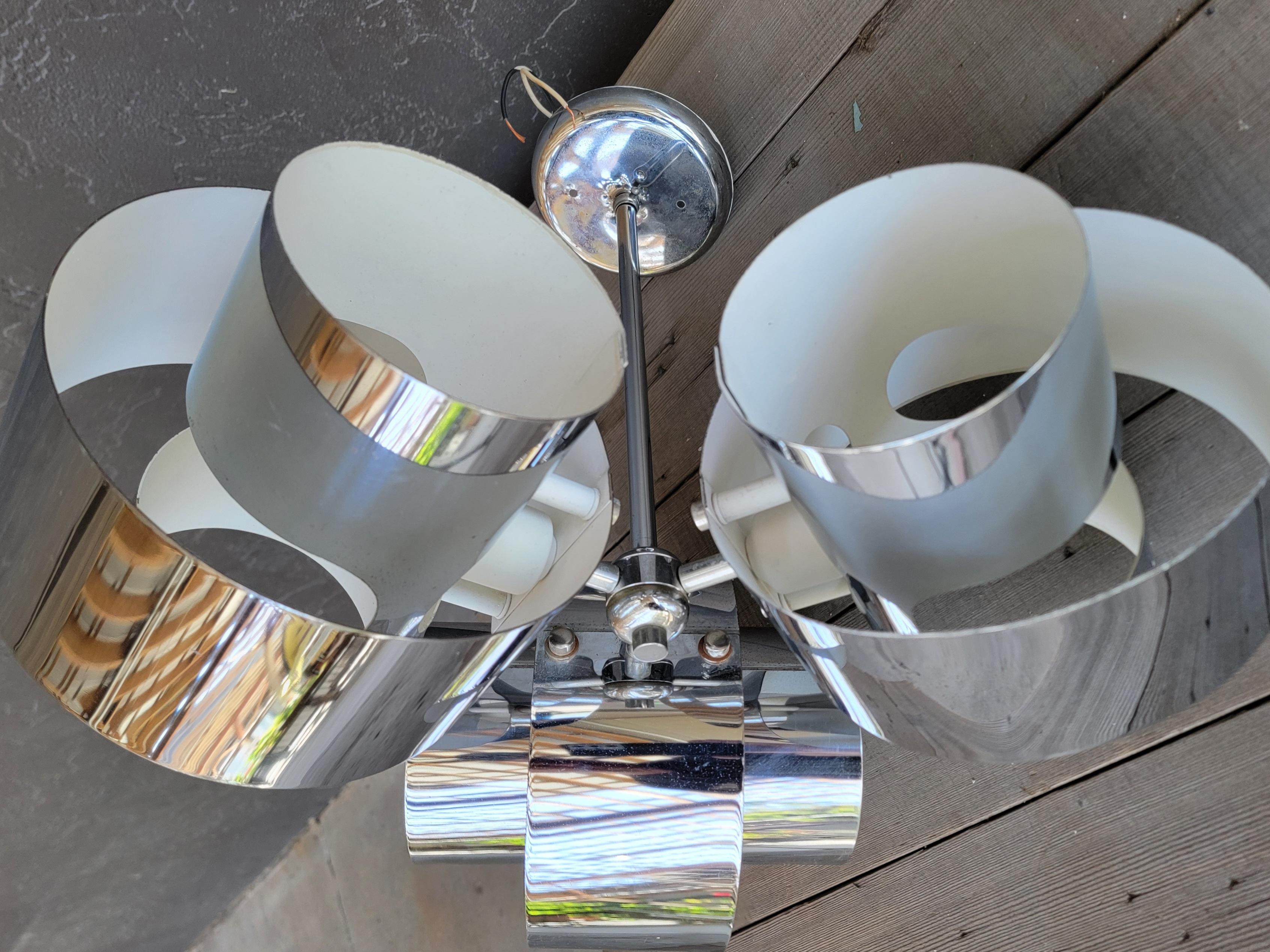 Lámpara de araña de 3 luces Robert Sonneman Attributed Chrome en Bueno estado para la venta en Fulton, CA
