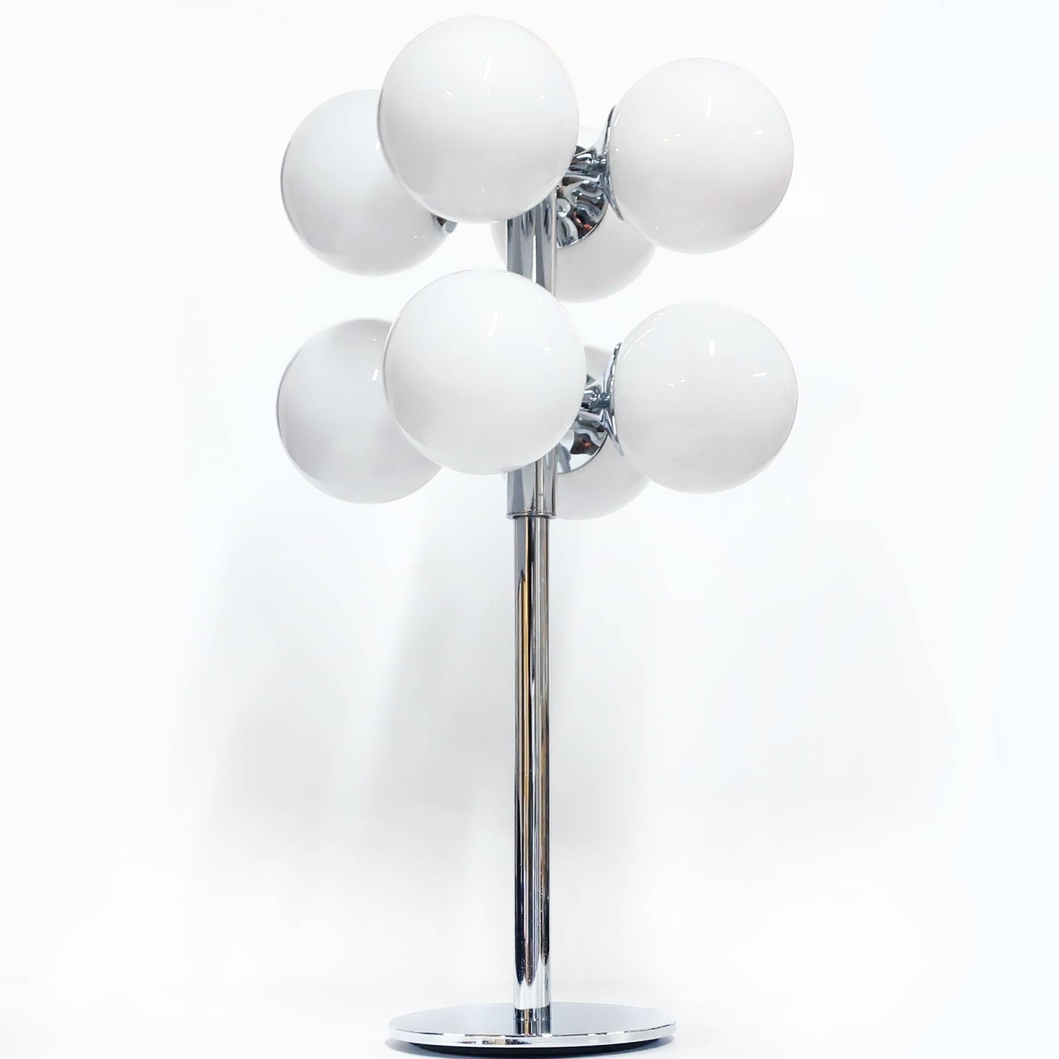 Sonneman Chrome and Frosted Glass Eight Globe Table Lamp In Excellent Condition In Brooklyn, NY