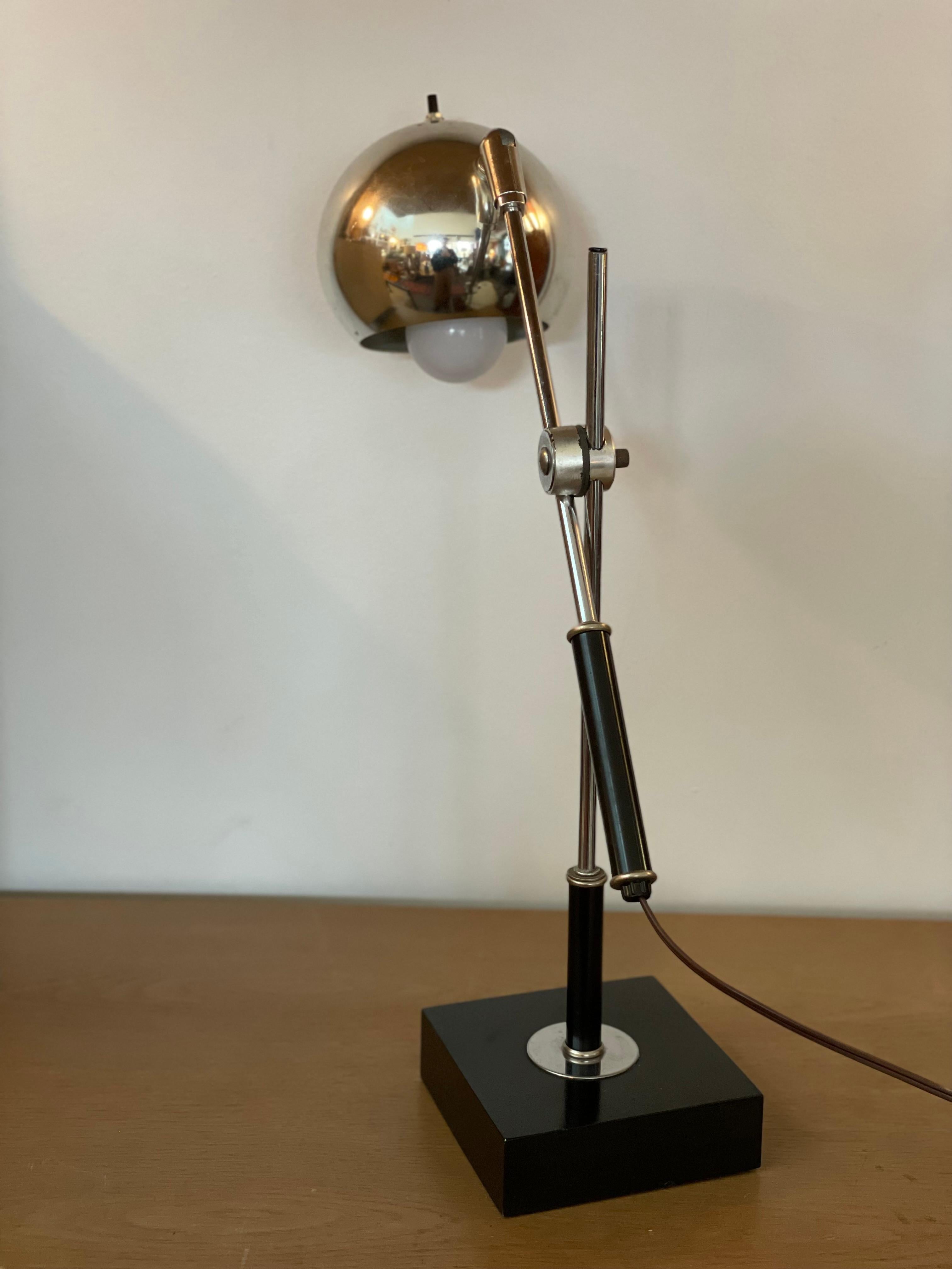 Sonneman Eyeball Desk Lamp In Good Condition In Philadelphia, PA