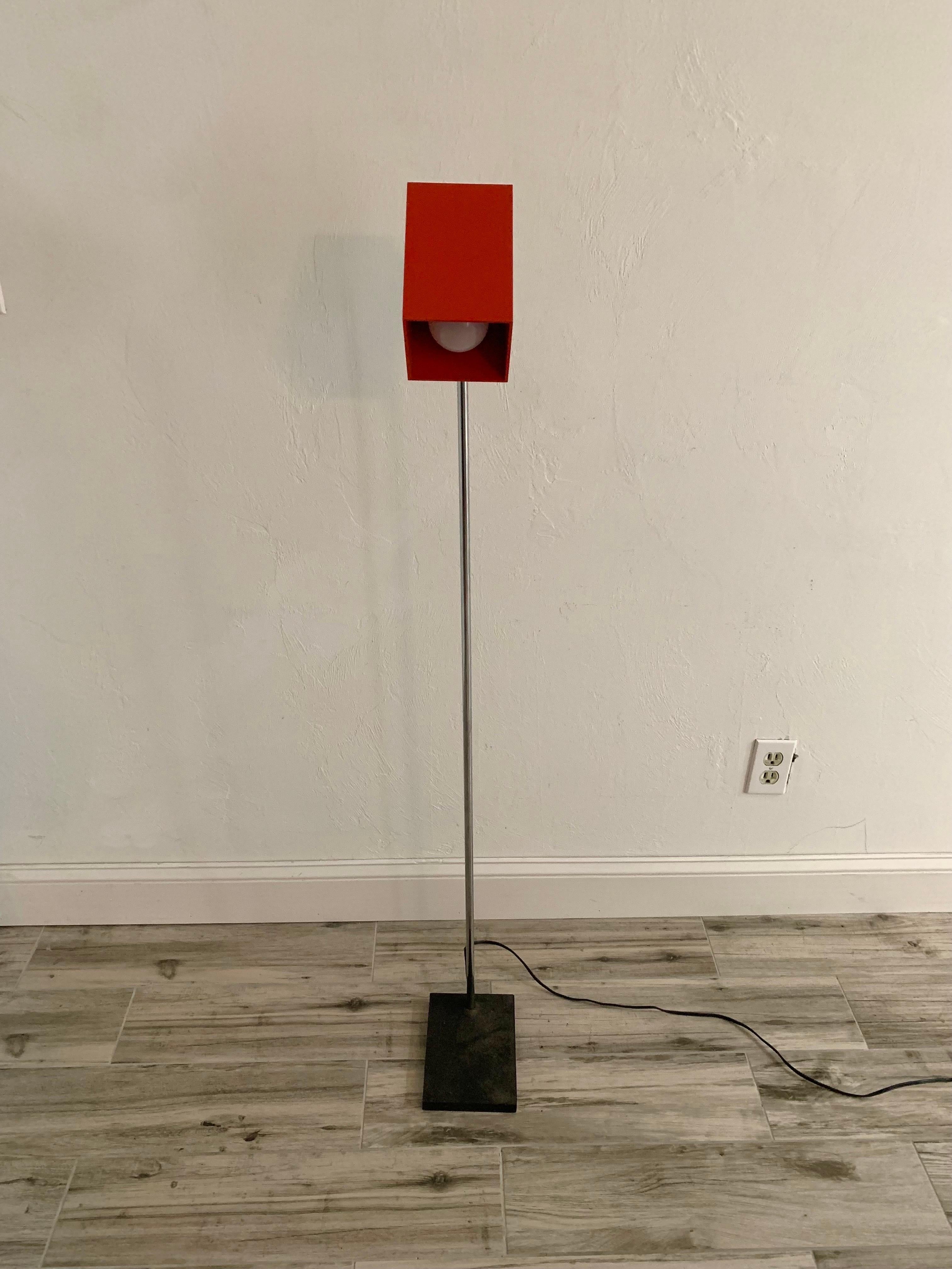 Mid Century Modern cubist floor lamp. Designed by Robert Sonneman for George Kovacs. Designed and produced in the 1950s. Base is made out of either solid iron or steel. Has a long chrome neck and a red steel cubist block shade. 

Lamp is in great