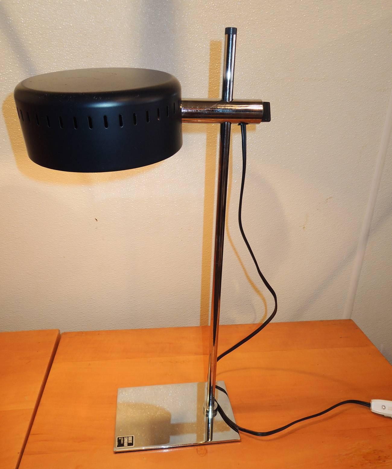 Sonneman Table Lamp, circa 1970 In Excellent Condition For Sale In Washington, DC